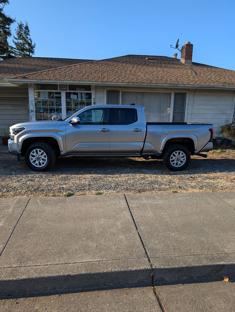 2024 Tacoma CELESTIAL SILVER METALLIC 2024 Tacoma Thread (4th Gen) 1000002619