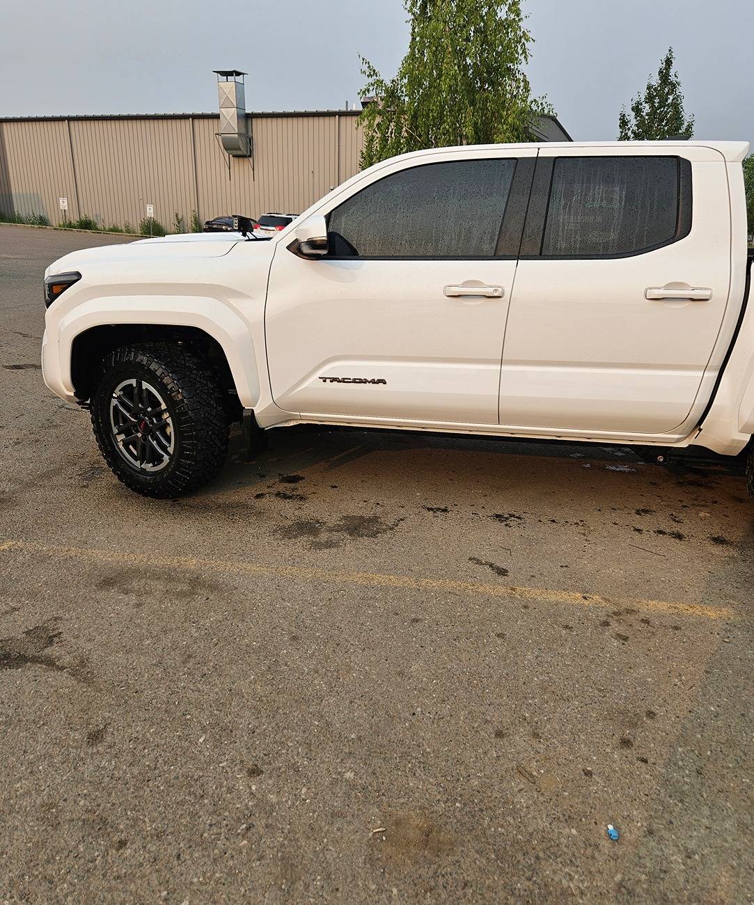 2024 Tacoma 275/70/R18 tires on stock wheels? 1000005905