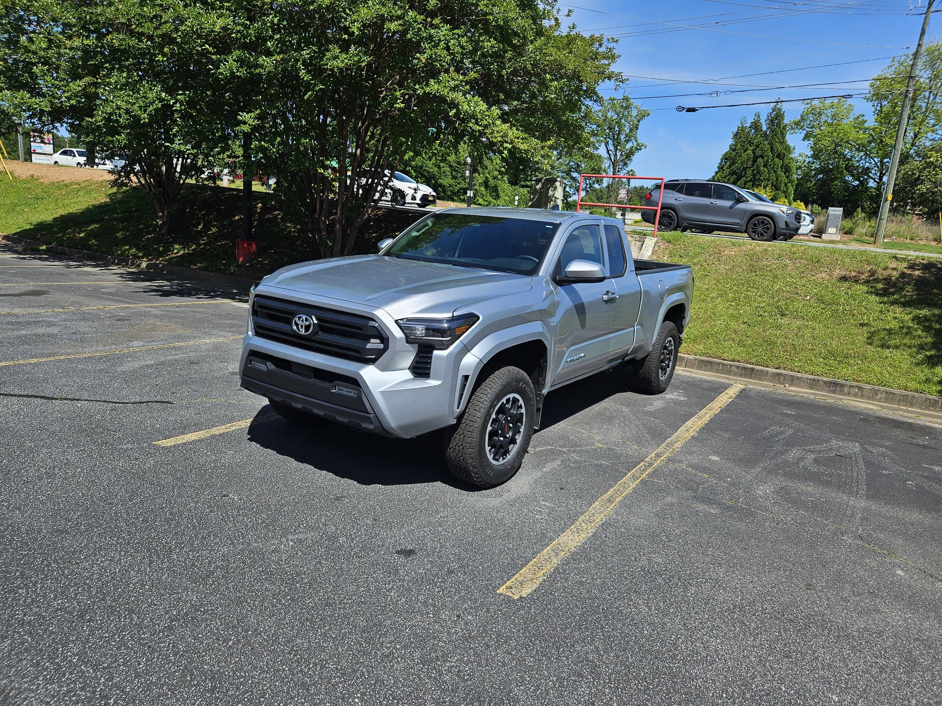 2024 Tacoma CELESTIAL SILVER METALLIC 2024 Tacoma Thread (4th Gen) 1000007585