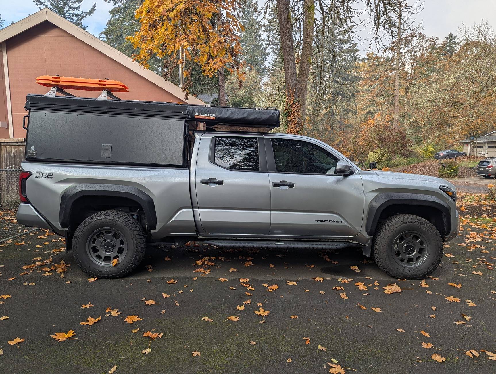 2024 Tacoma Dobinsons Coil Spring Rear Suspension Upgrade (C59-819V) Installed on 2024 TRD Off-Road Longbed 1000009729