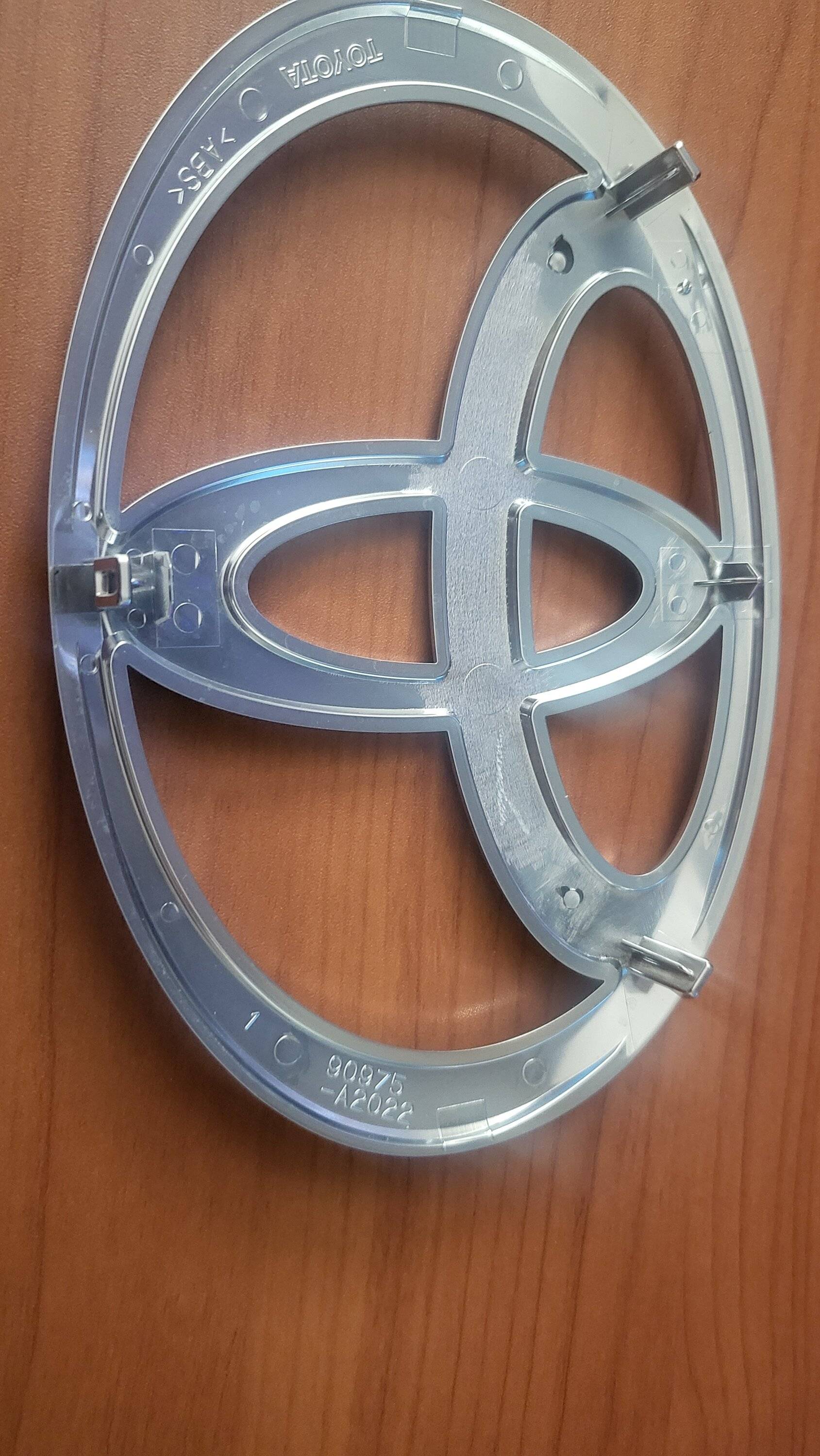 2024 Tacoma Illuminated Front Toyota Emblem (PT413-35240) - anyone install on front grill yet? 1719329771171