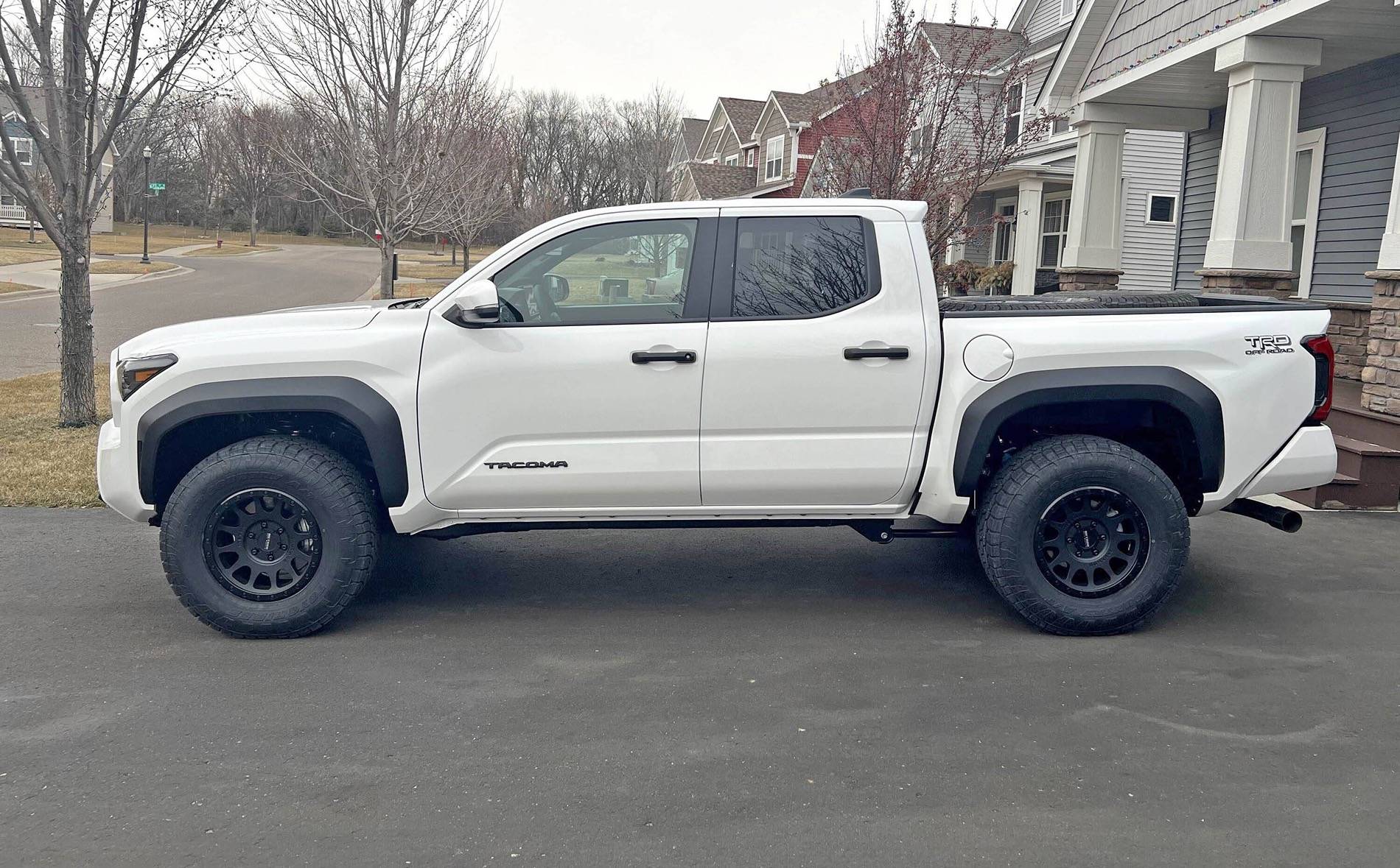 2024 Tacoma 285/70/17 Toyo AT3 tires + Method MR305 NV +25 offset wheels -- stock suspension, no mods, no rub (2024 TRD Off-Road) 1725454468752-v9