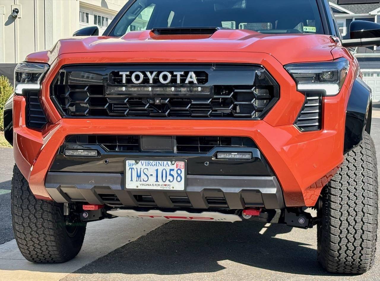 2024 Tacoma I'm hearing apparently they added front tow hooks for 2025 to all models, is this something that can be upgraded 1741831838912-qz