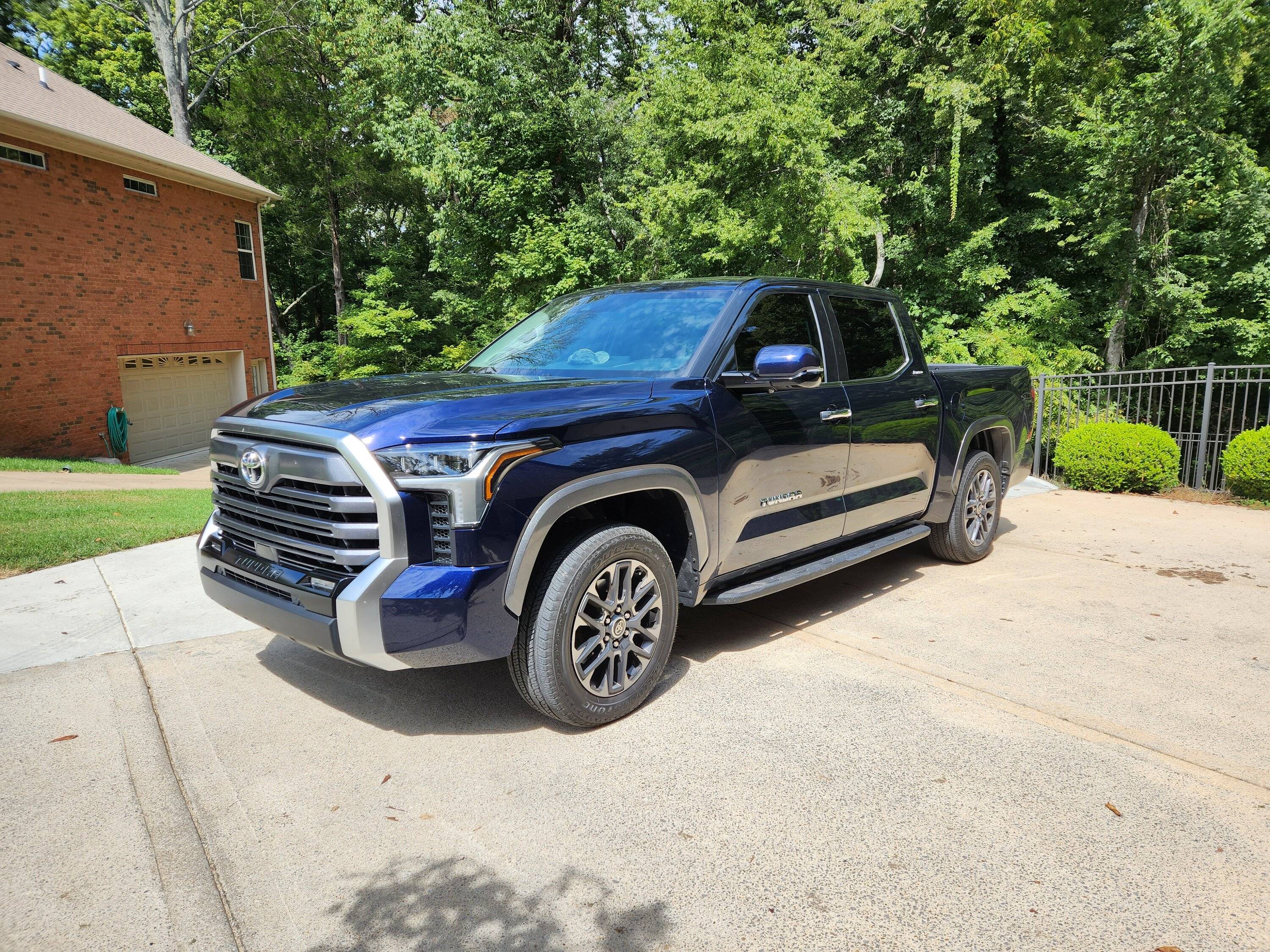 2024 Tacoma 2024 Tacoma LIMITED I-FORCE MAX (Supersonic Red) Video + Power Tailgate Demo 20220909_133909