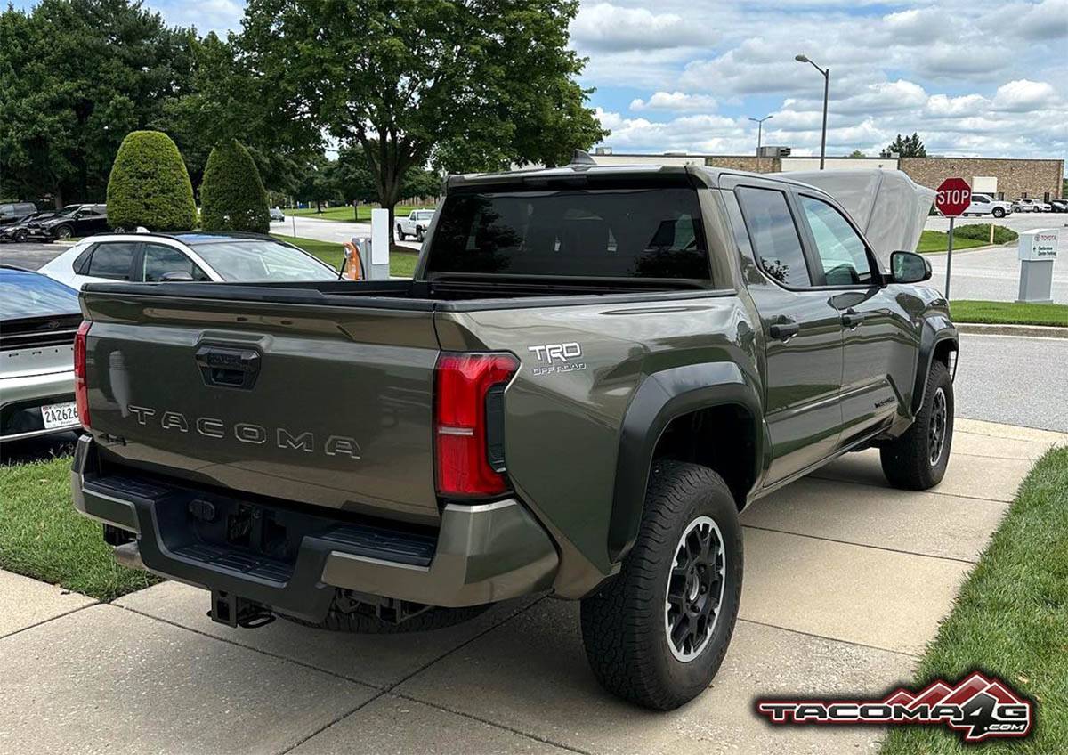 2024 Tacoma BRONZE OXIDE 2024 Tacoma Thread (4th Gen) 2024 tacoma trd off-road bronze oxide interior exterior 2