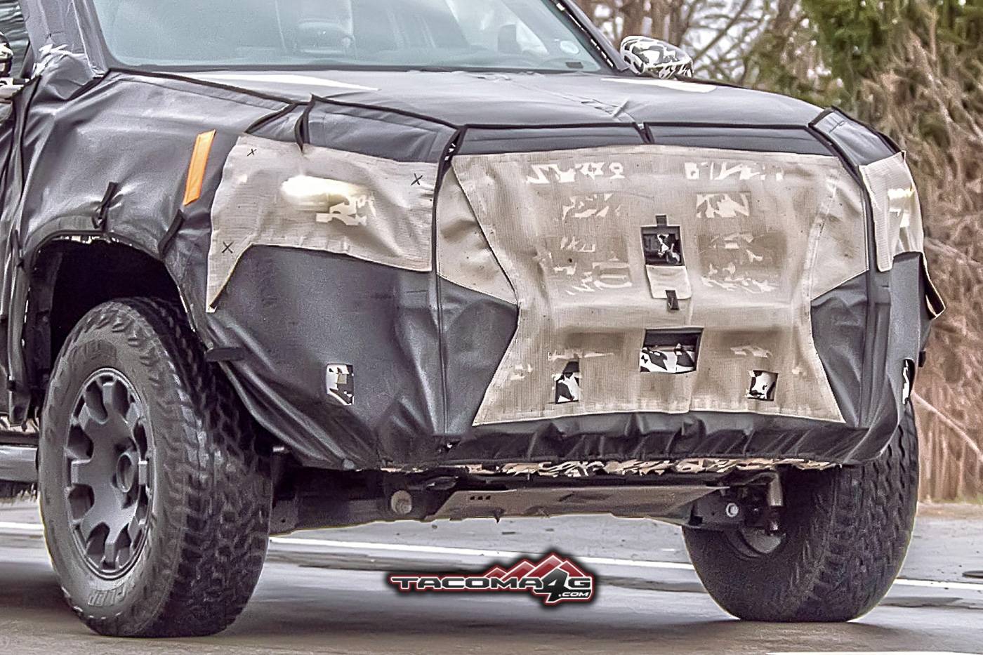 2024 Tacoma Spied: 2024 Toyota Tacoma TRD Pro / Trailhunter Prototype 1st Sighting Reveals Rugged Off-Road Details + Rear Disc Brakes 📸 2024-toyota-tacoma-trd-pro-prototype-4