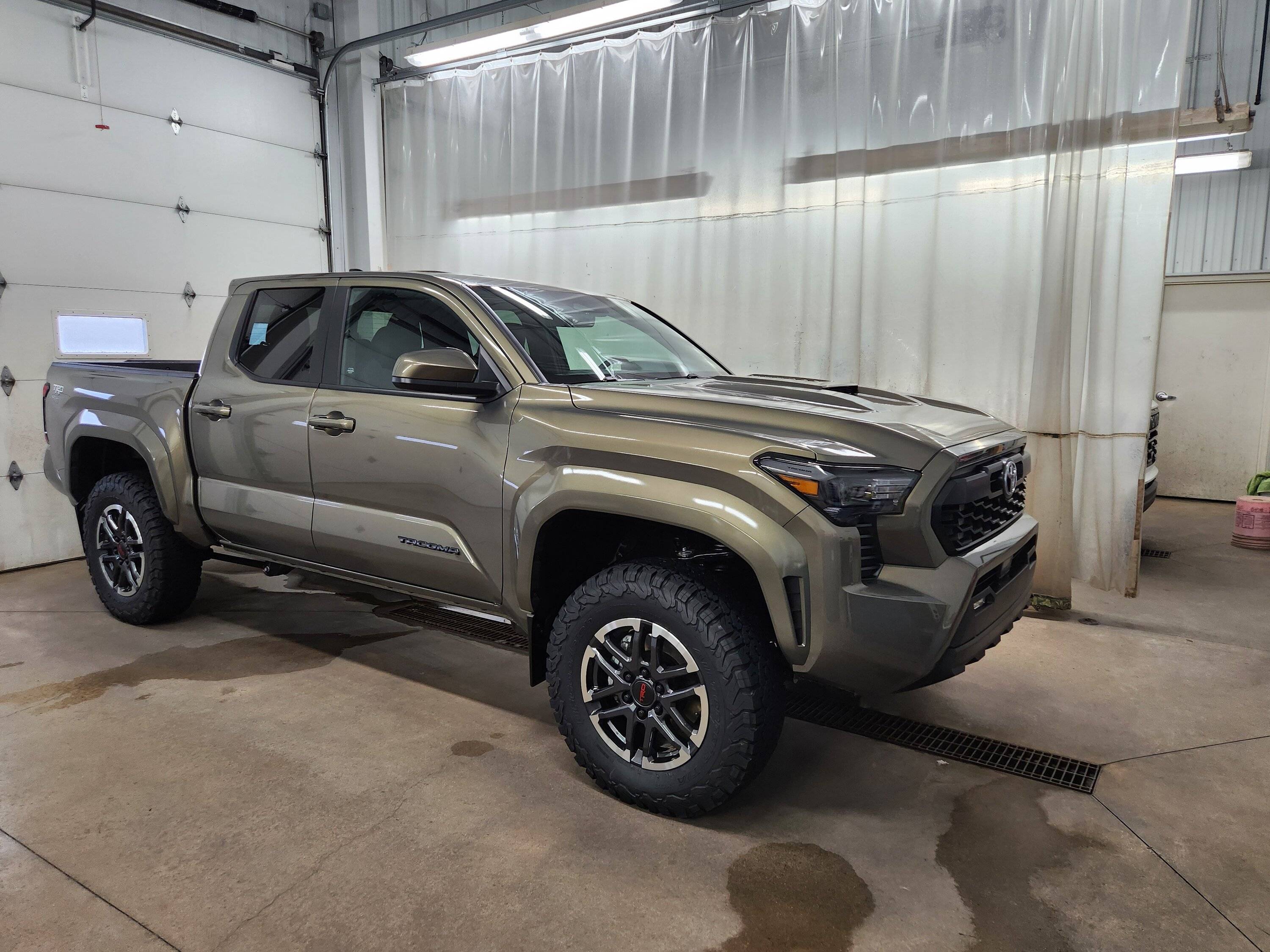 2024 Tacoma 10,000-mile update TRD Sport 6MT 20240412_124039