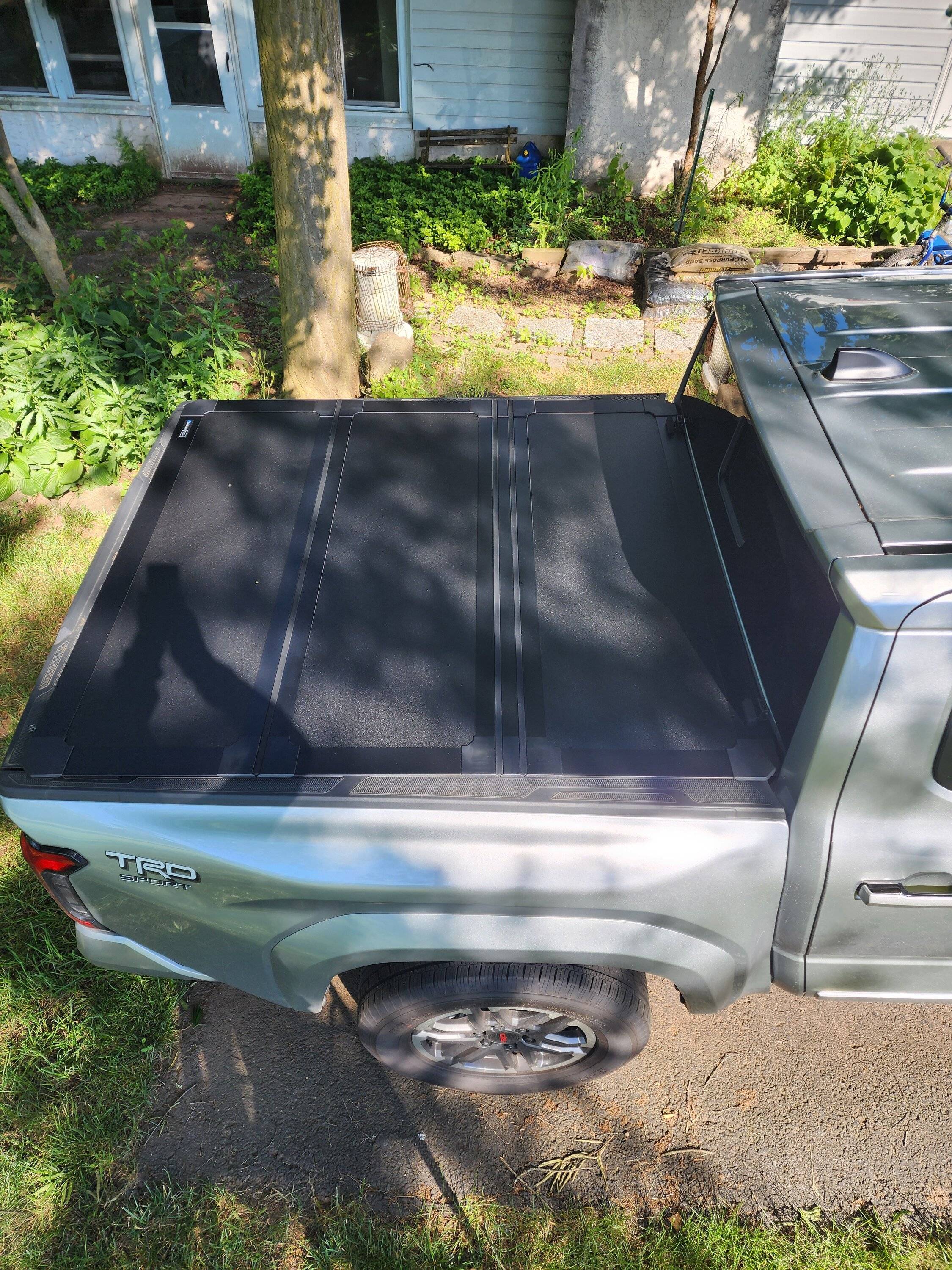 2024 Tacoma Worksport AL3 Pro tonneau cover installed 20240531_165506