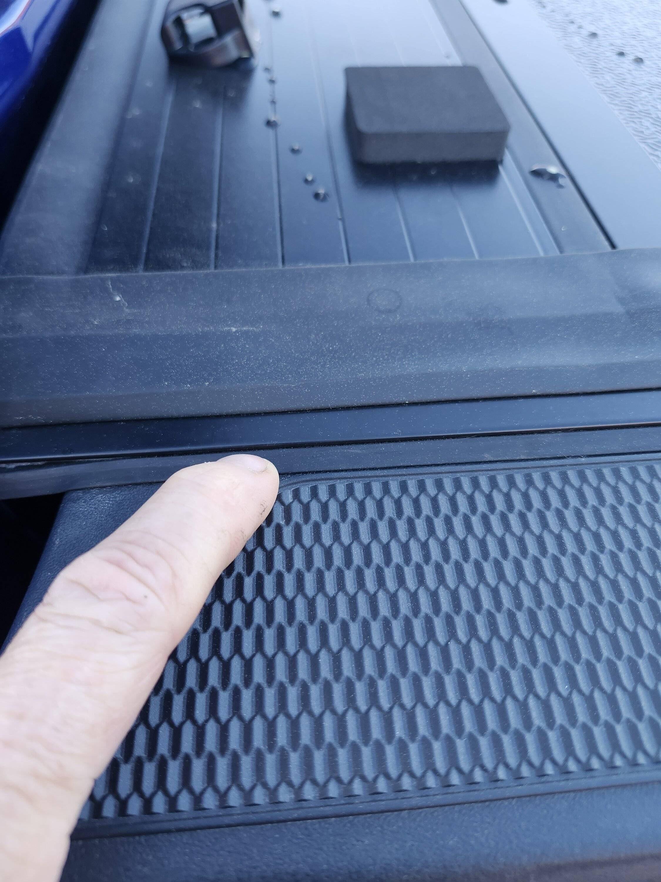 2024 Tacoma Bison Tonneau Cover (6 foot) installed 20240615_064523