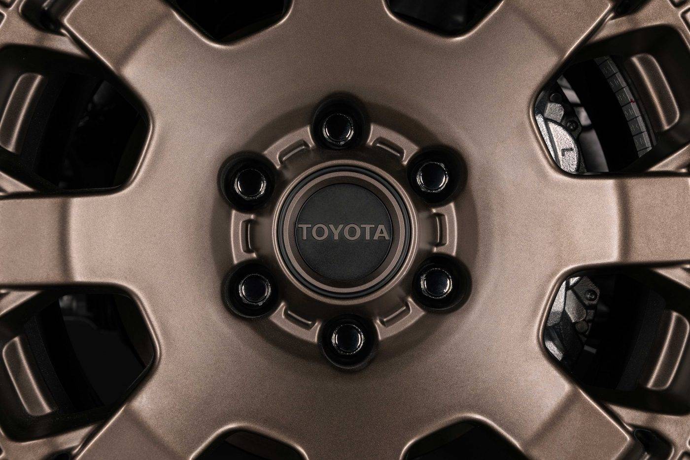 2024 Tacoma 2024 Tacoma Trailhunter Photos & Videos (Exterior & Interior) 2024_Toyota_Tacoma_Trailhunter_Studio_015-scaled