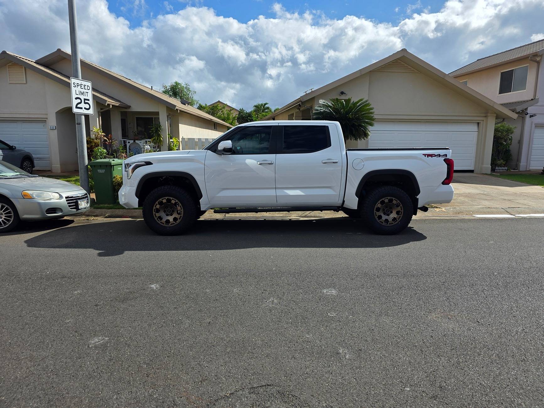 2024 Tacoma BFGoodrich All Terrain T/A KO3 275/70R18, Trailhunter Wheels, Stock TRD OR 20250304_094459