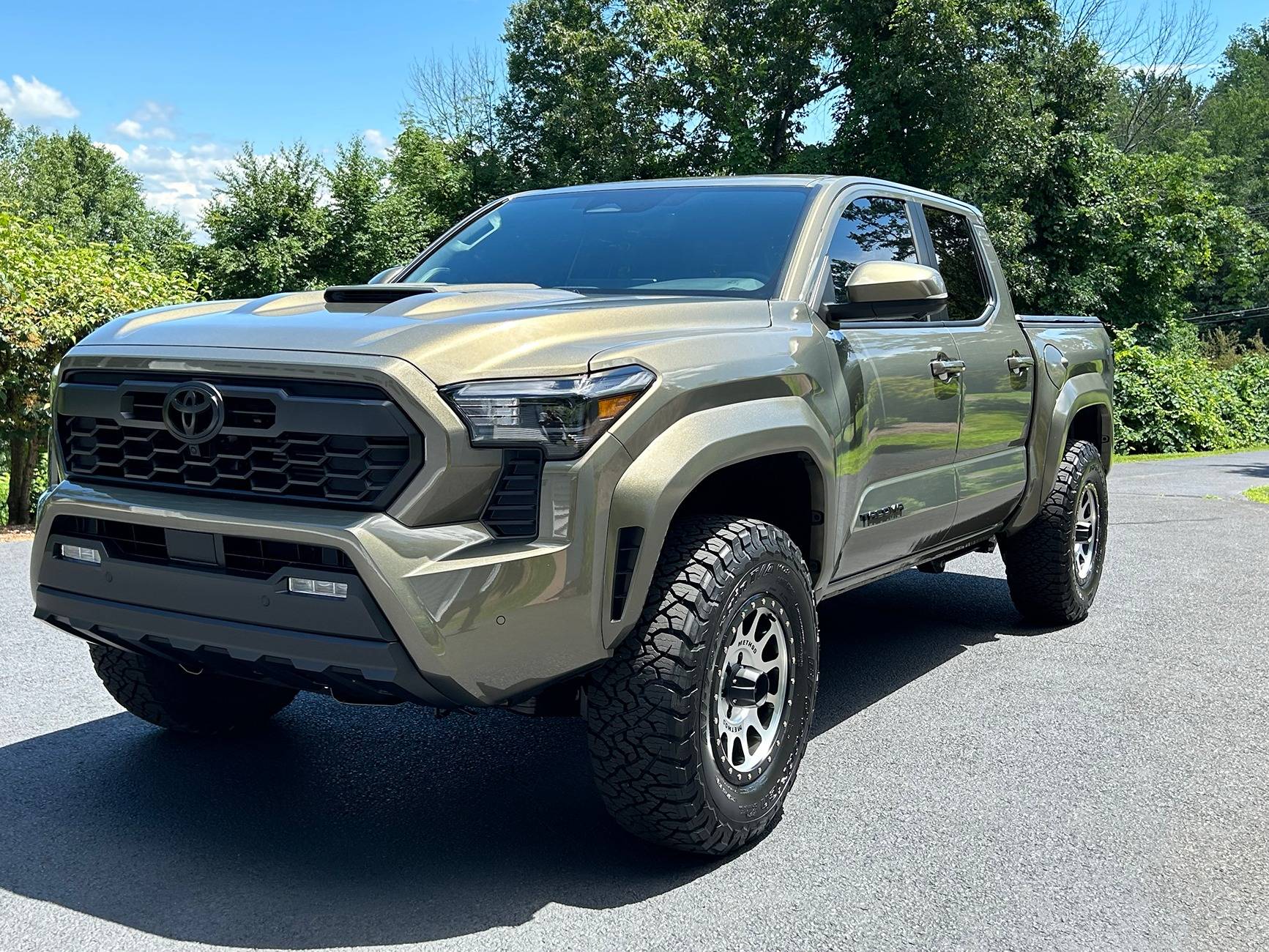 2024 Tacoma TRD Off-Road stock suspension with 295/70R17 (33.3”) on 17” Method 314 (+25 offset), No rubbing! 6a