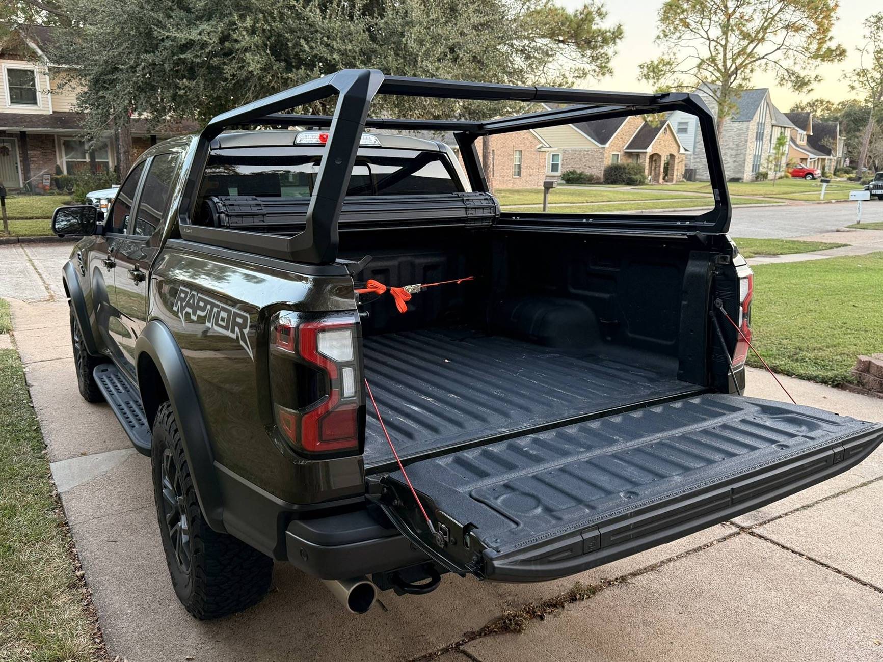 2024 Tacoma Back racks compatible with OEM hard tri-fold cover? 6vwDxtE 2