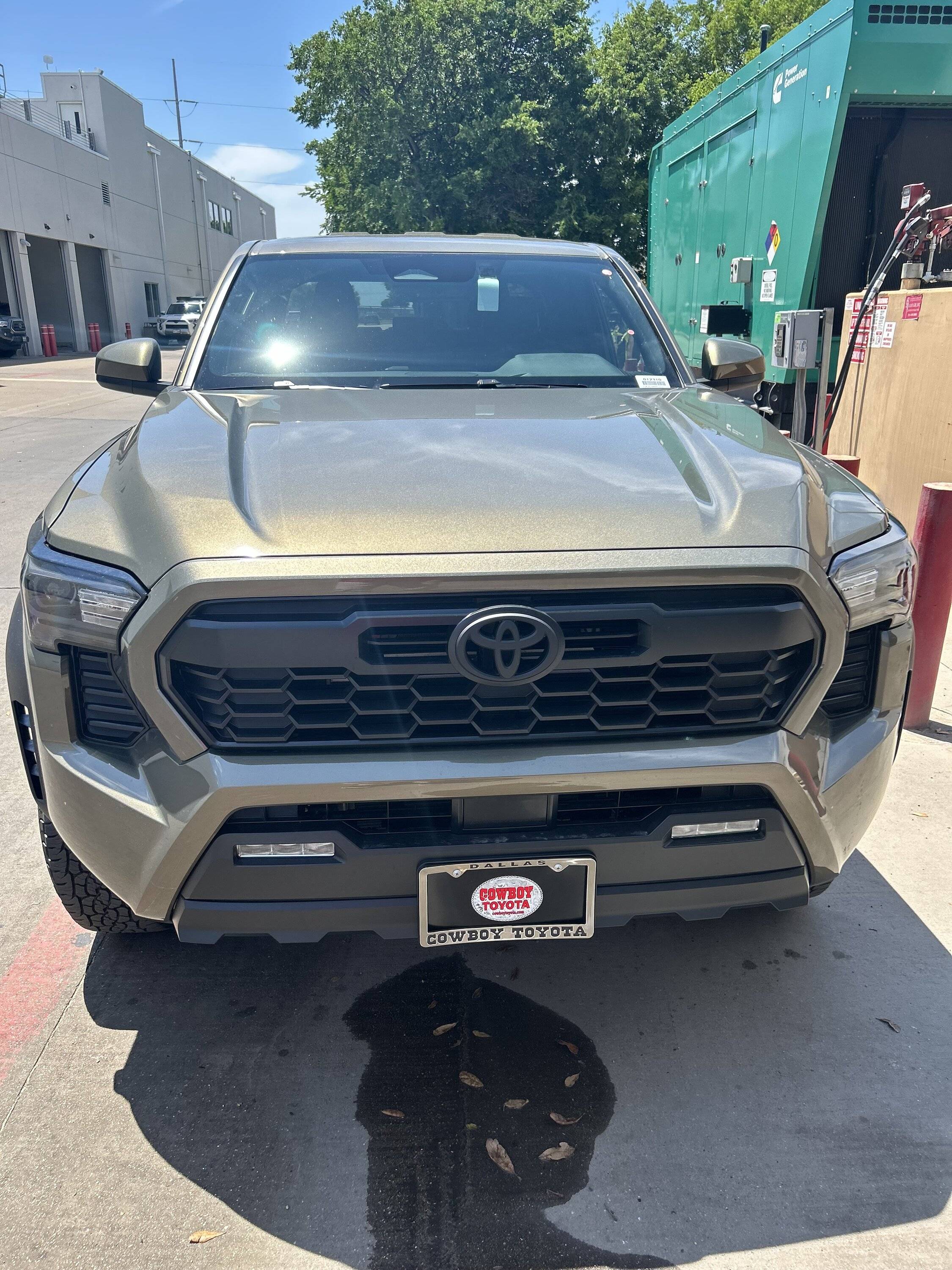 2024 Tacoma Bronze Oxide TRD Off Road Base finally here! 73749395895__E4055B5F-667A-42F5-B491-792A4A9405D8