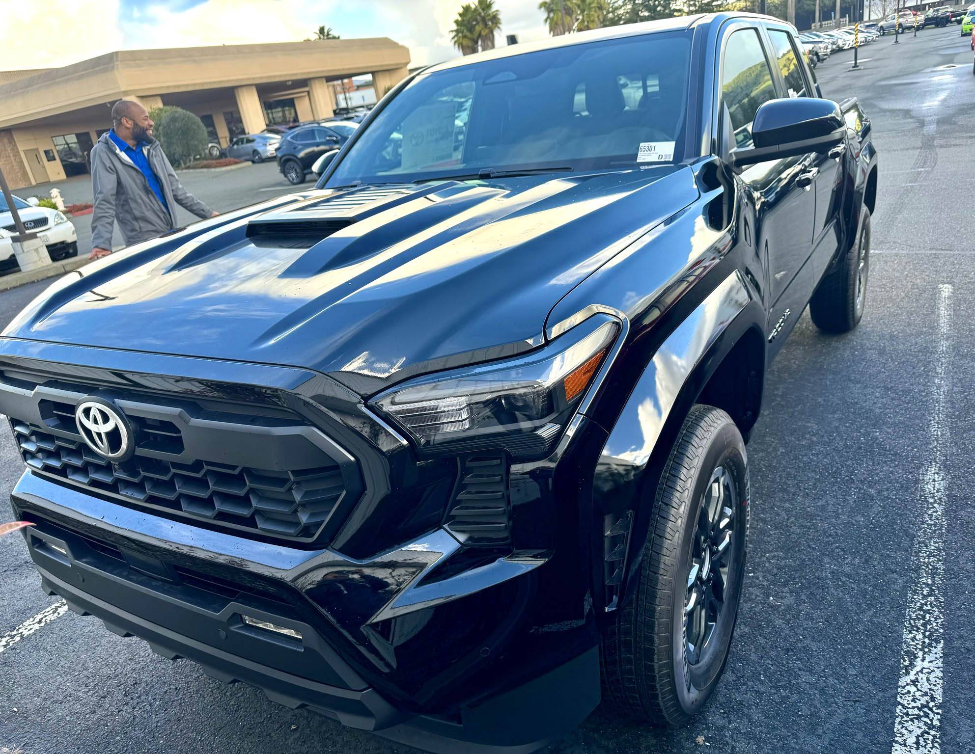 2024 Tacoma Updates of 2024 Tacomas on dealer lots (dealership, pricing, photos) Black 2024 Tacoma TD Sport 4x4 1