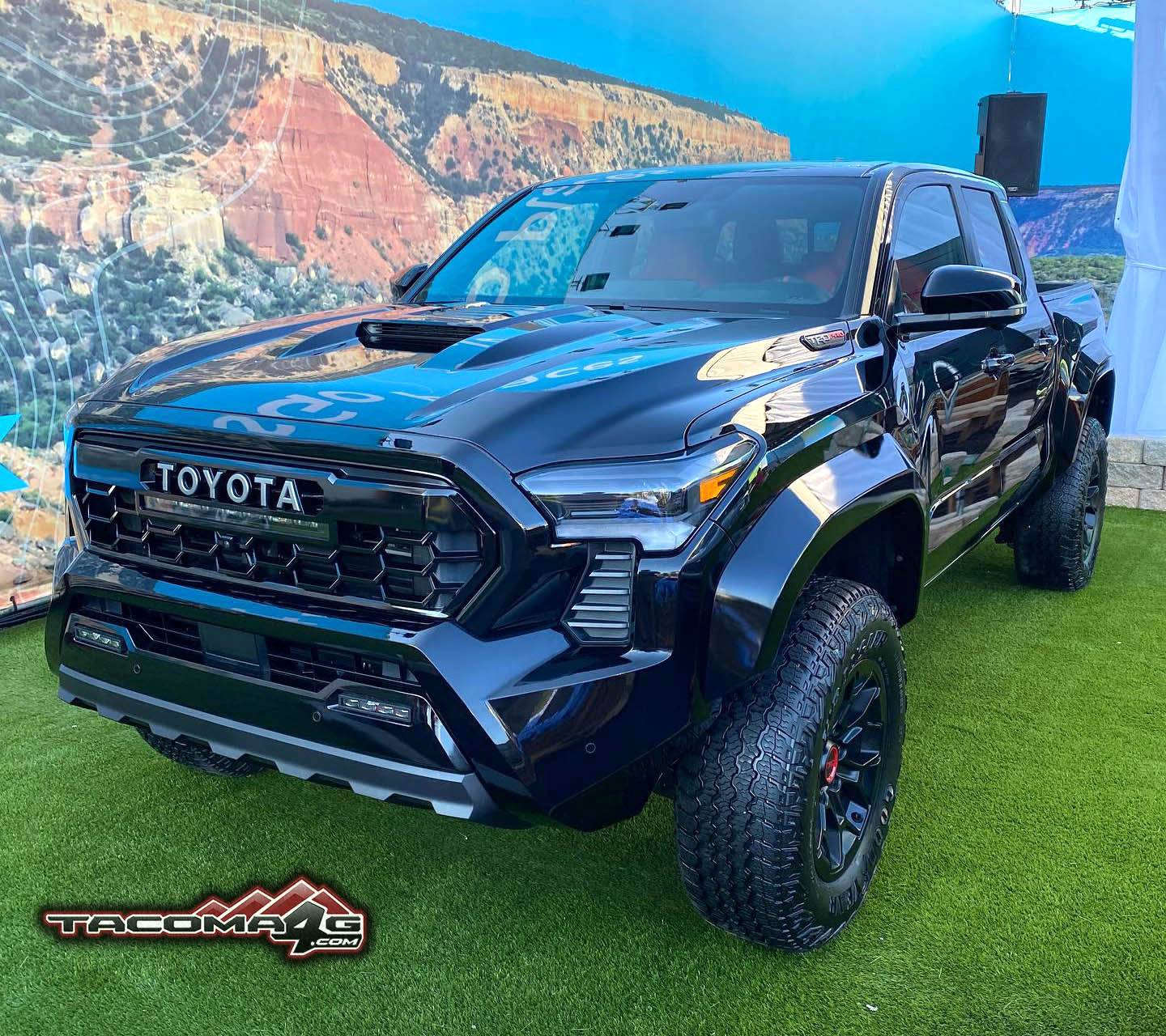 2024 Tacoma BLACK 2024 Tacoma Thread (4th Gen) BLACK 2024 Tacoma TRD PRO 1