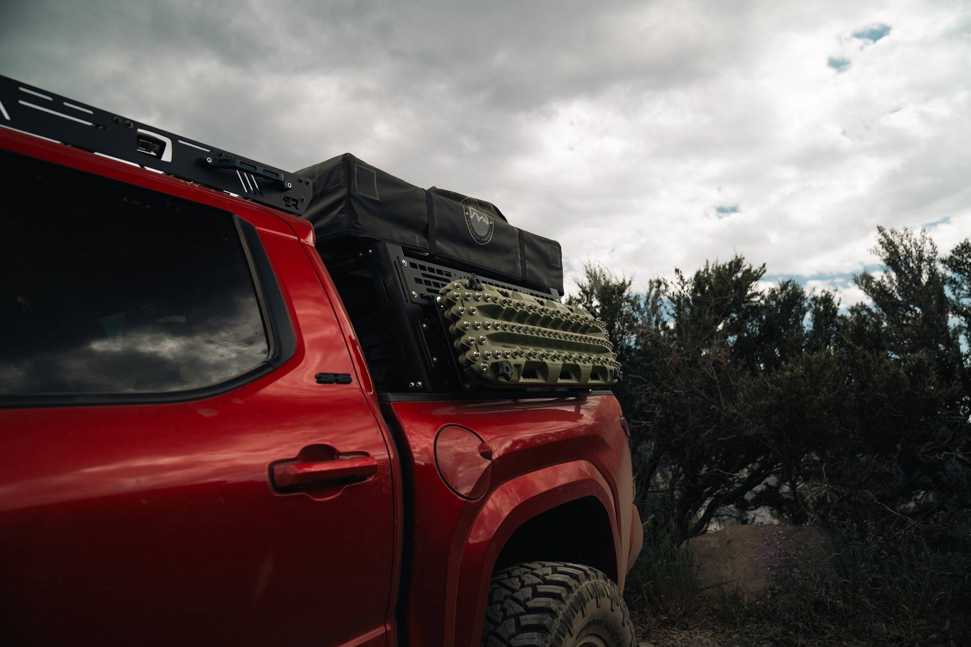 2024 Tacoma 2024 4th Gen Toyota Tacoma Overland Bed Rack by Cali Raised LED cali raised 40