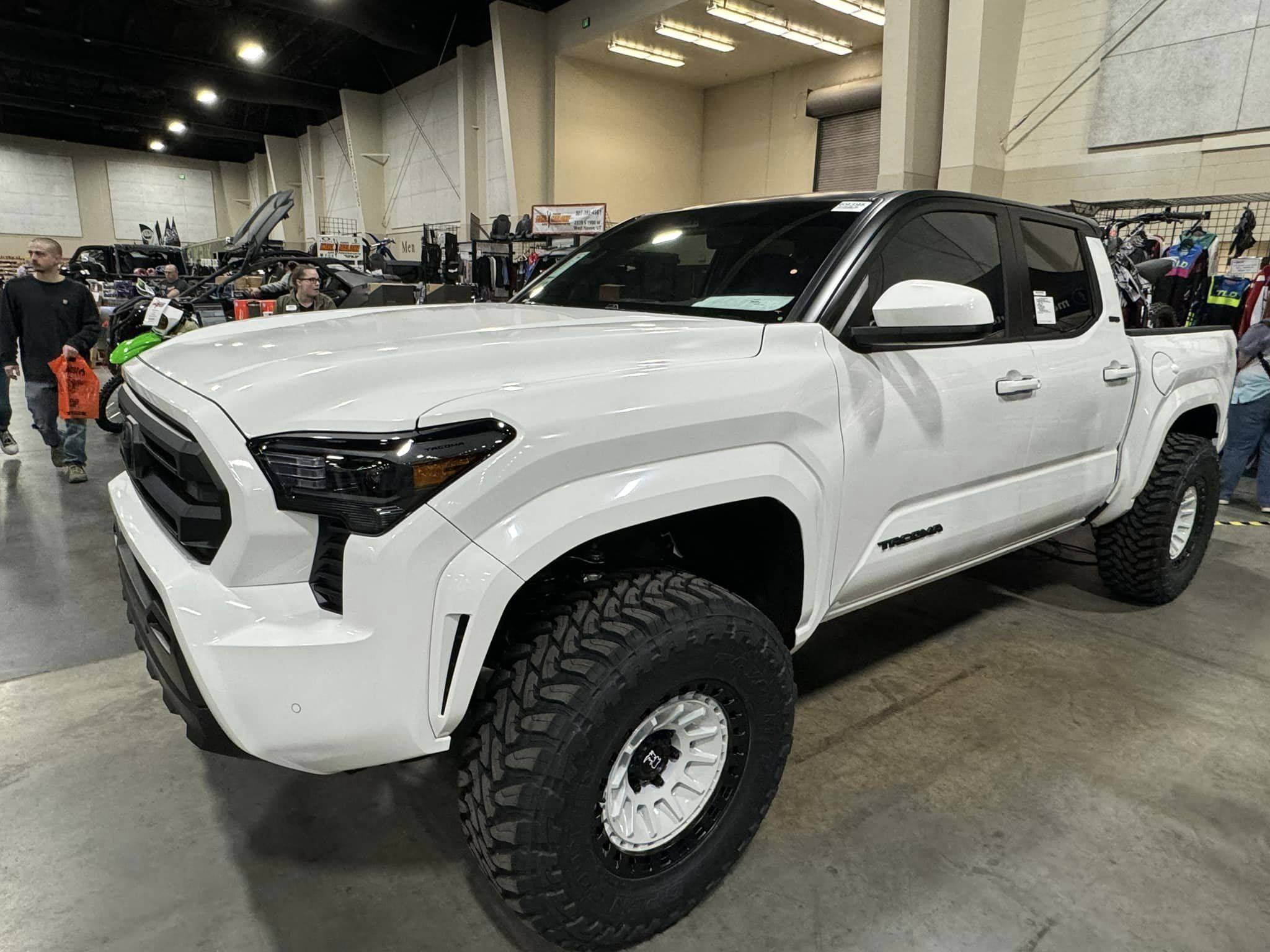 2024 Tacoma 4th Gen 2024+ Tacoma Aftermarket Wheels & Tires Pictures / Specs Compilation - Add Yours els-295-70-tires-collar-lift-kit-black-roof-11-