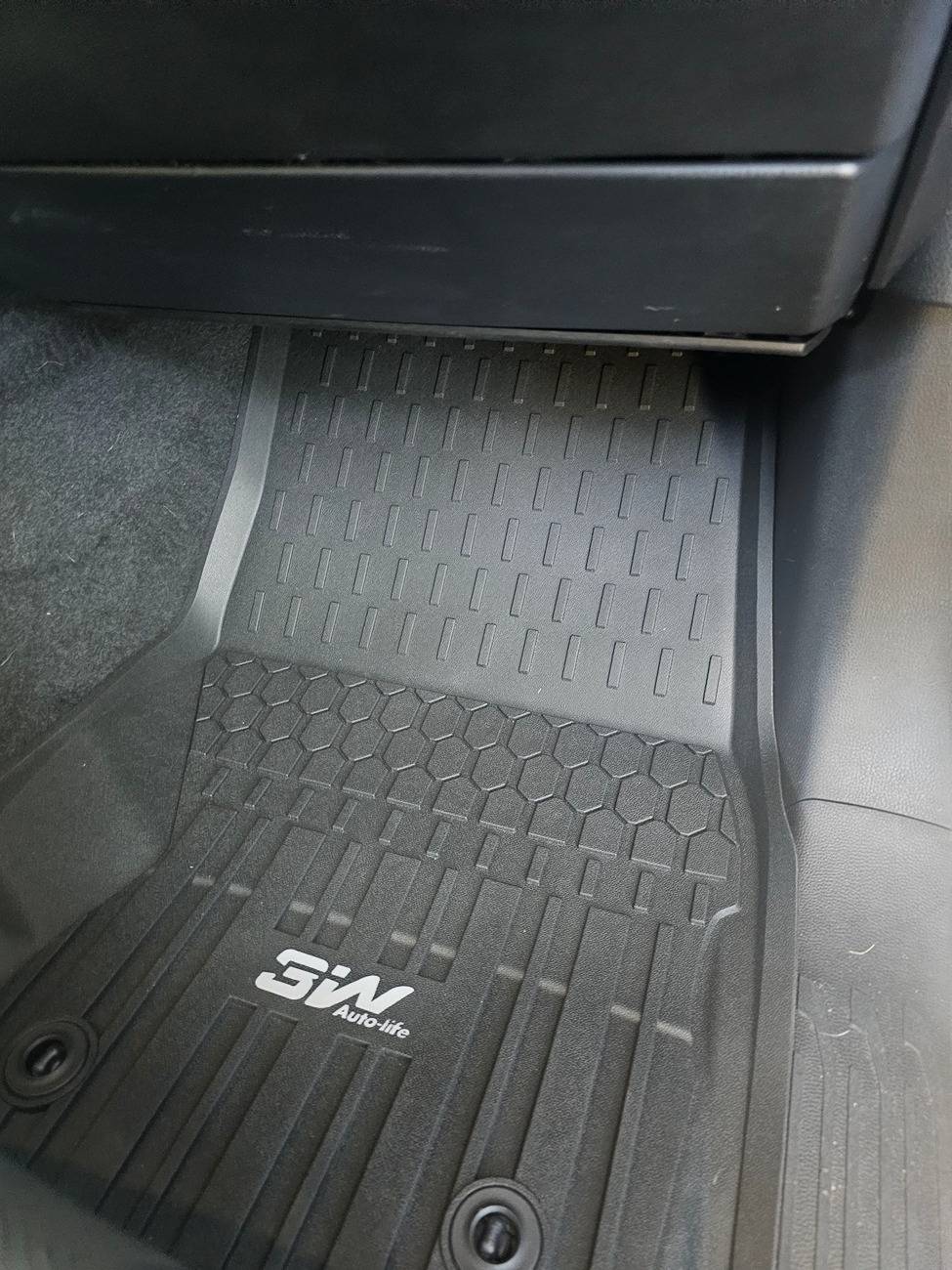 2024 Tacoma 3Wliners Floor Mats Mini Review and OEM Comparison FormatConvert_20241005_140652_2161