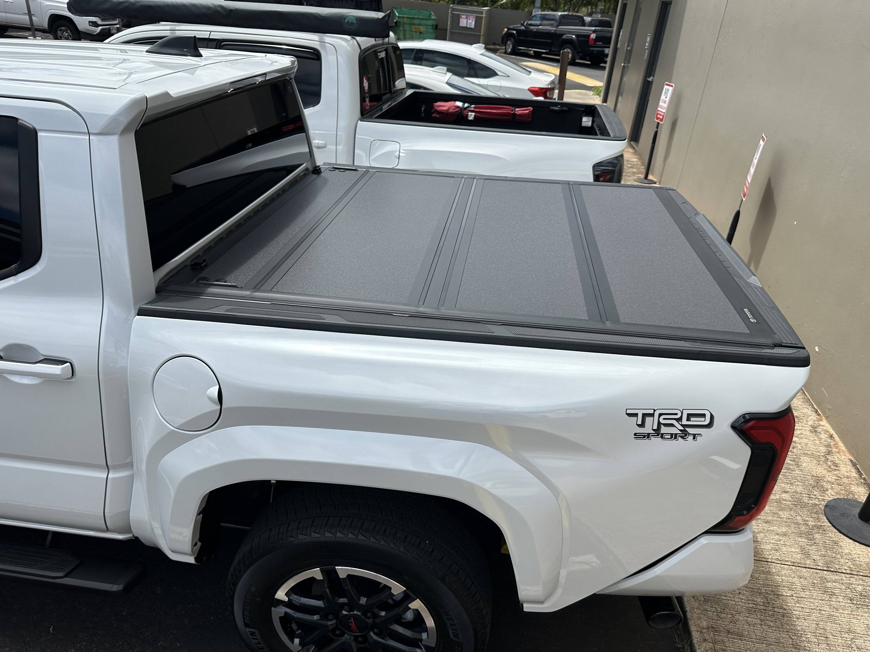 2024 Tacoma Tonneau covers for 2024 Tacoma that does NOT leak or leaks very little? image_50419201.JPG