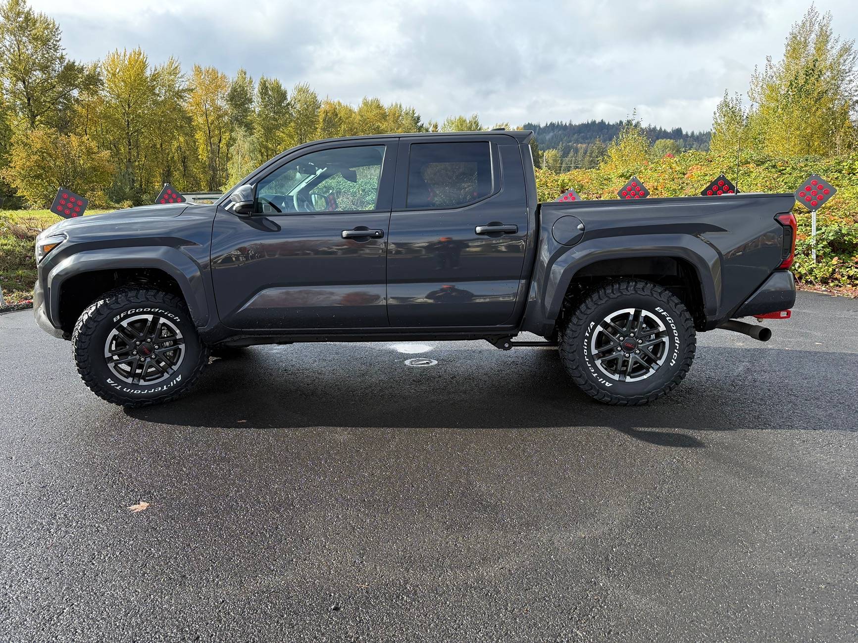 2024 Tacoma TRD Sport with 285/70/18 BF Goodrich KO3’s 🤘🏽 IMG_0427