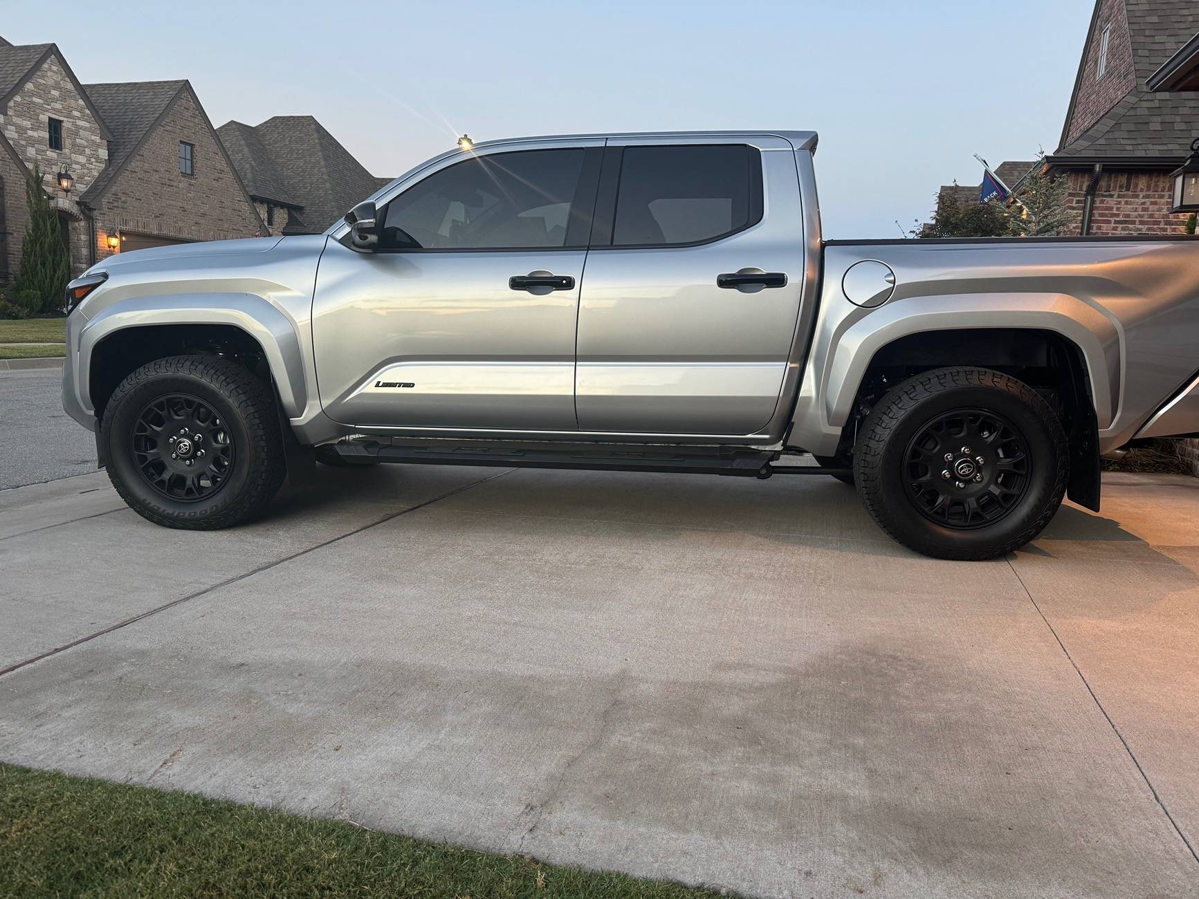 2024 Tacoma Wheels: Limited Shiny Chrome vs. TRD Matte Black IMG_0630