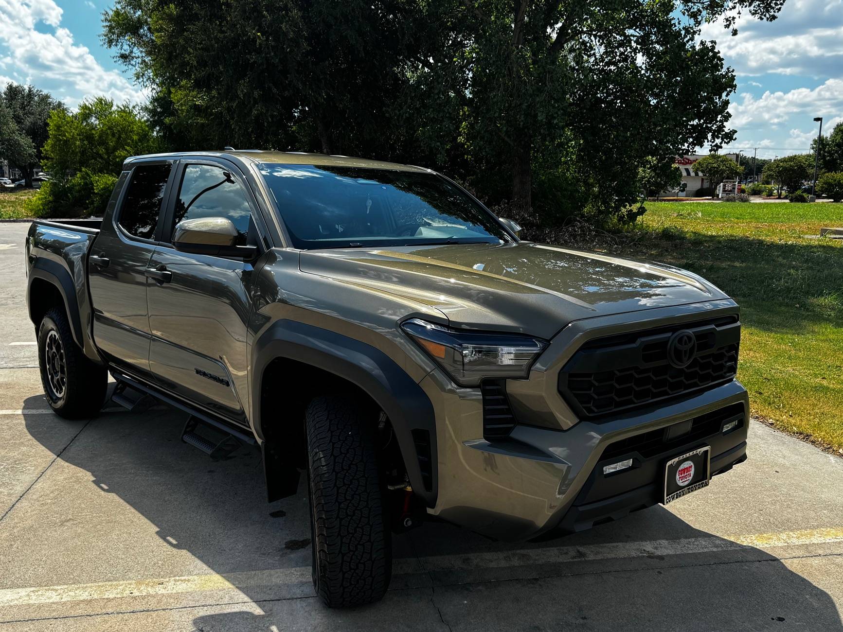 2024 Tacoma Bronze Oxide color IMG_0936