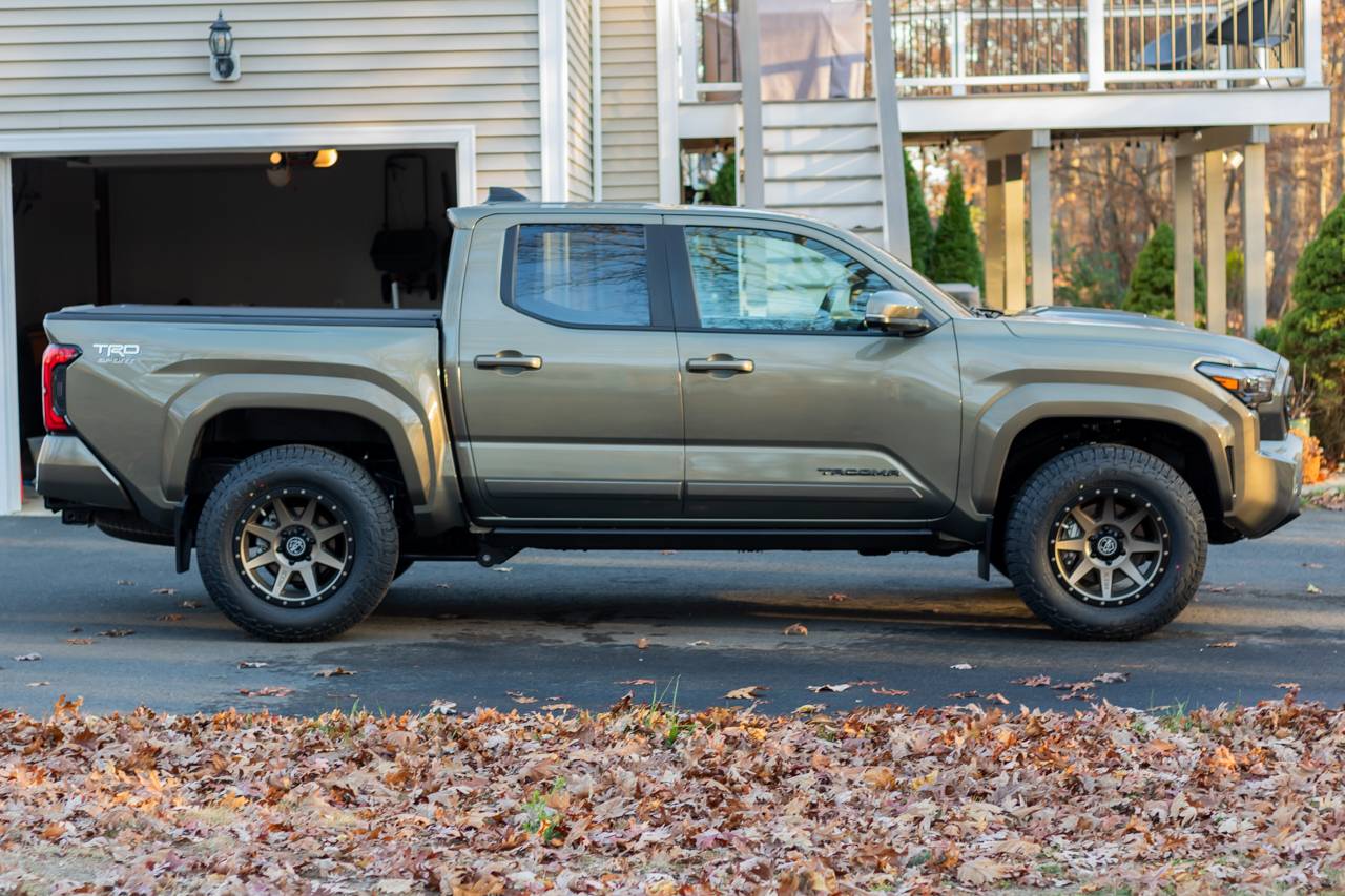 2024 Tacoma TRD Sport with 265/70/R18 Falken WildPeak AT4Ws on ICON Alloys Rebounds (no lift) IMG_1216