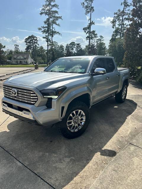 2024 Tacoma CELESTIAL SILVER METALLIC 2024 Tacoma Thread (4th Gen) IMG_2368