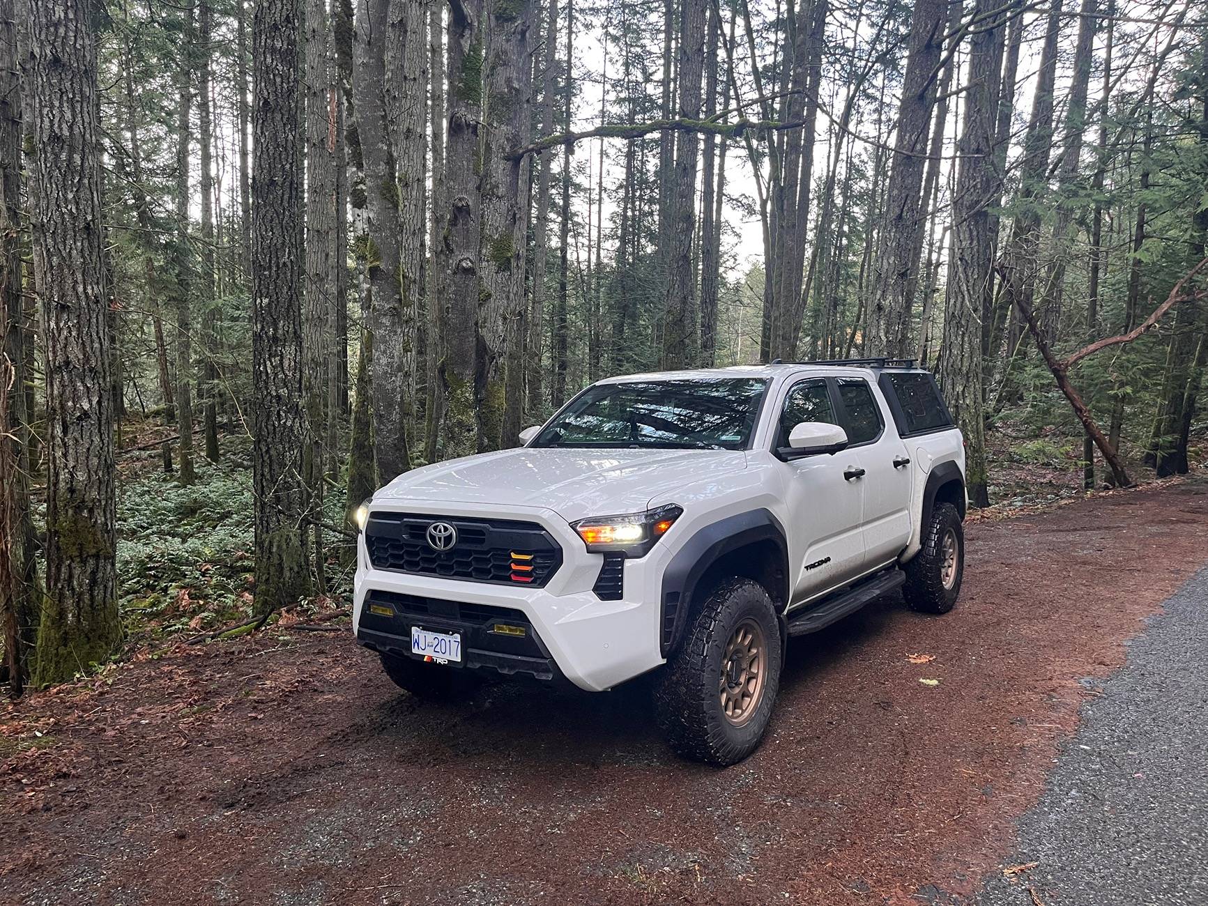 2024 Tacoma 33's (285/70/17 tires) with 703 Method wheels (+35 offset) on factory suspension 2024 Tacoma TRD Off-Road IMG_3231