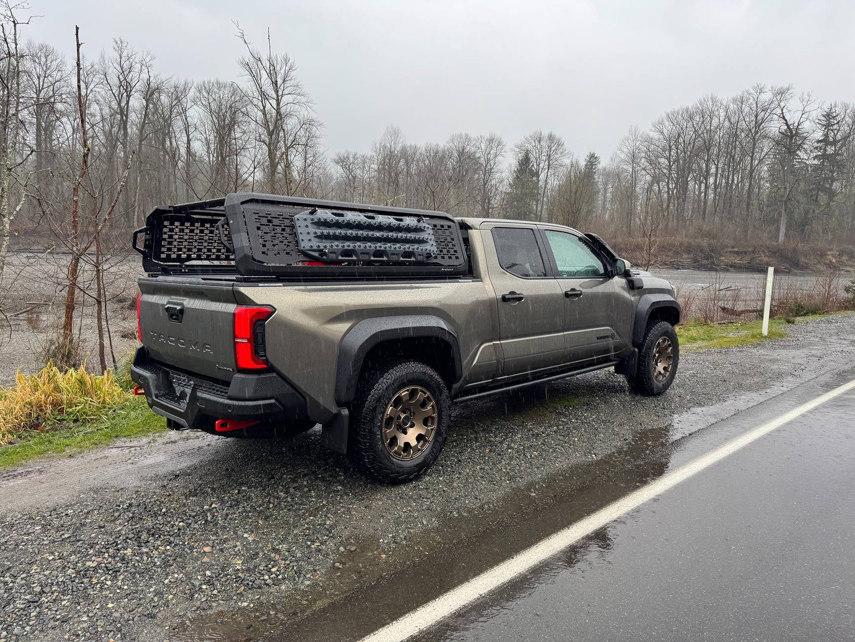 2024 Tacoma Best T-slot Tonneau cover?  Is it worthwhile to get one with T-slot? IMG_3301