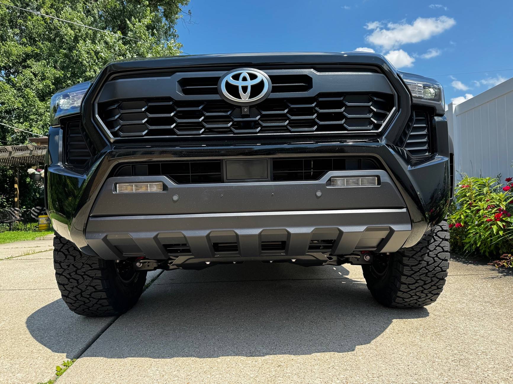 2024 Tacoma 285/70/17 K03 stock tires on TRD Off-Road wheels IMG_3322