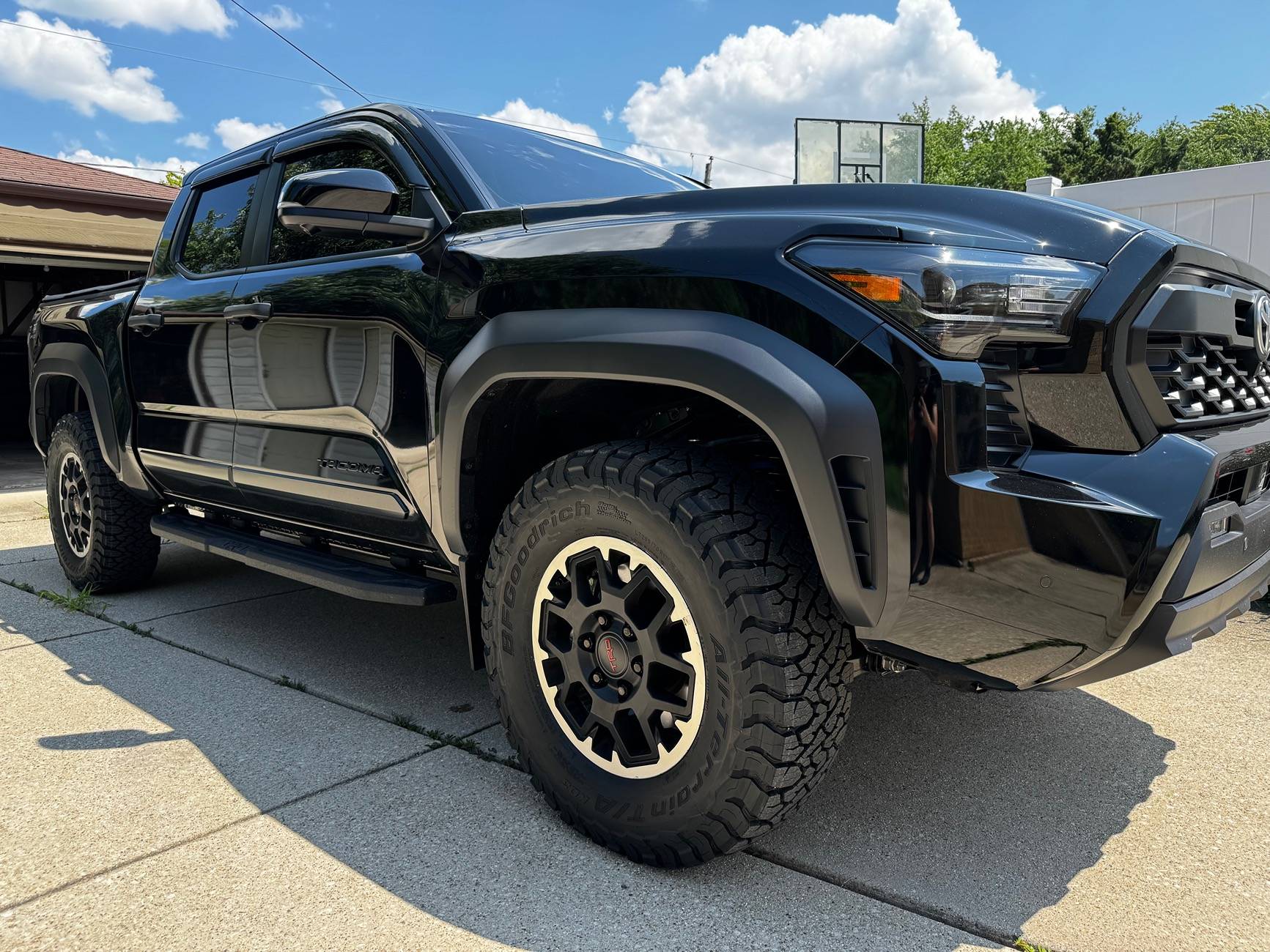 2024 Tacoma 285/70/17 K03 stock tires on TRD Off-Road wheels IMG_3323