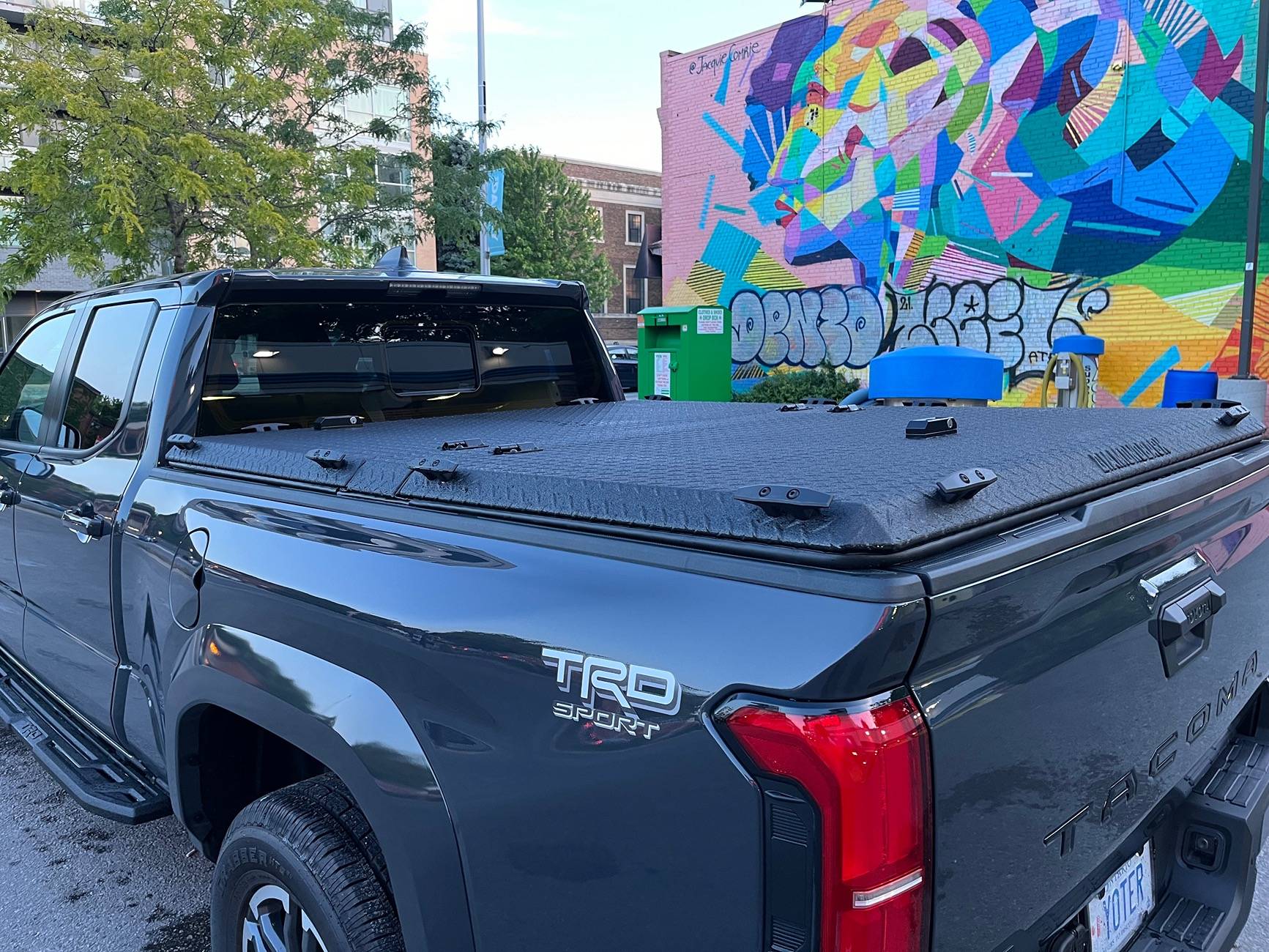 2024 Tacoma Diamondback Tonneau Cover review / feedback? IMG_3952