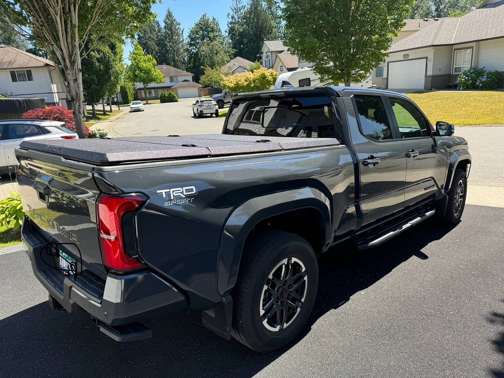 2024 Tacoma Tonneau Cover Recommendations? IMG_3955