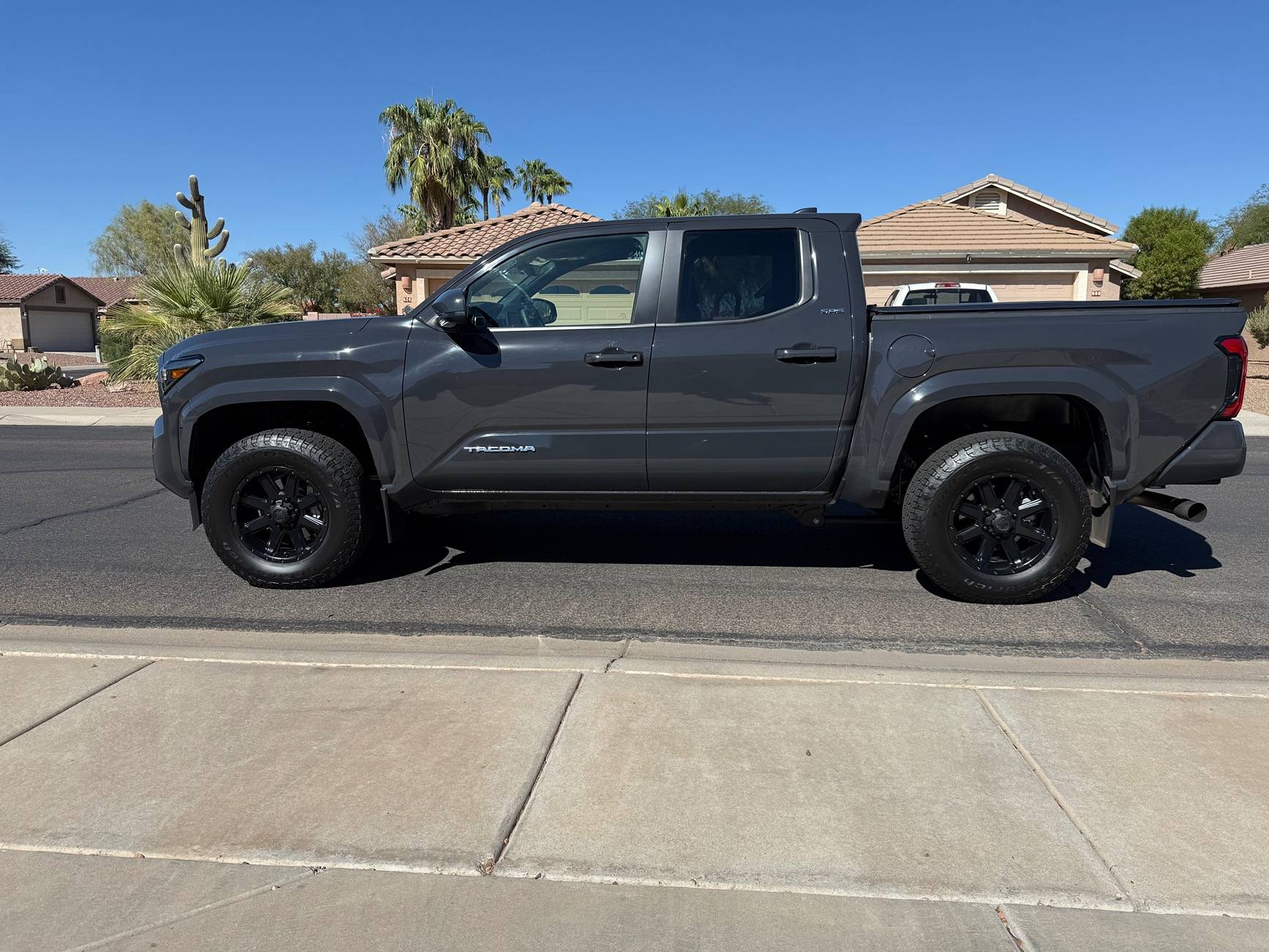 2024 Tacoma 2024 Tacoma SR5 265/70 R17 stock suspension Ultra Crusher Wheel with+25 offset IMG_4058