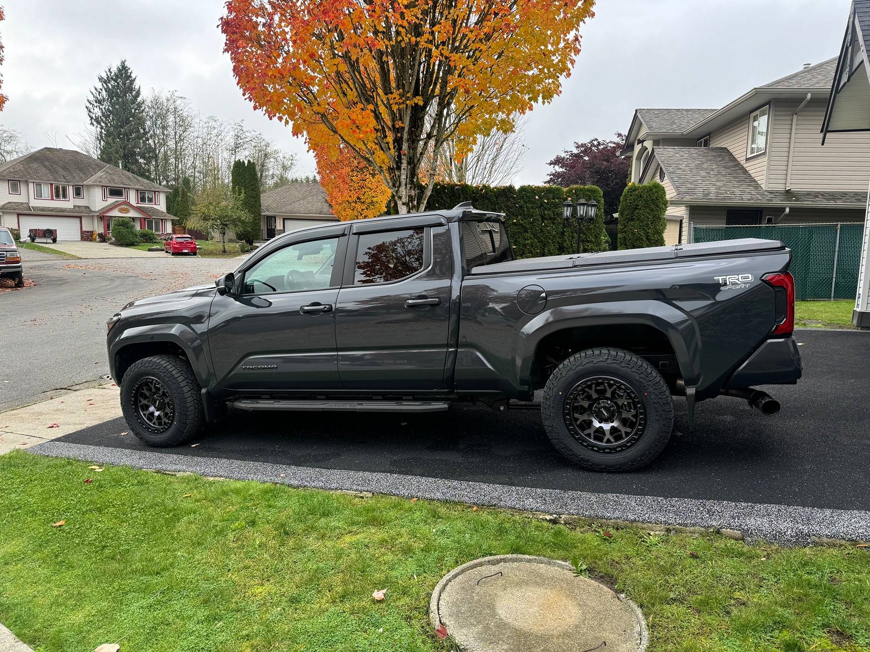 2024 Tacoma Diamondback Tonneau Cover IMG_4268