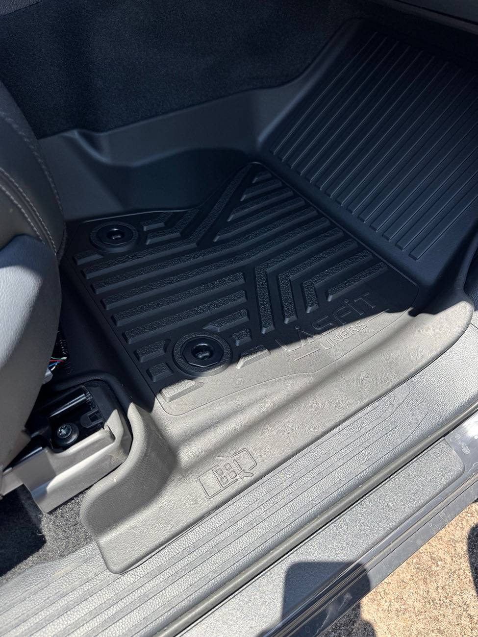 2024 Tacoma Lasfit Floor Mats and Bed Liner review IMG_4713