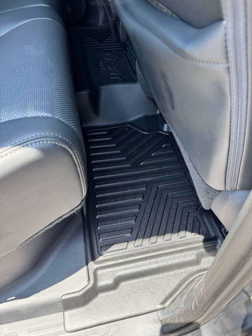 2024 Tacoma Lasfit Floor Mats and Bed Liner review IMG_4714