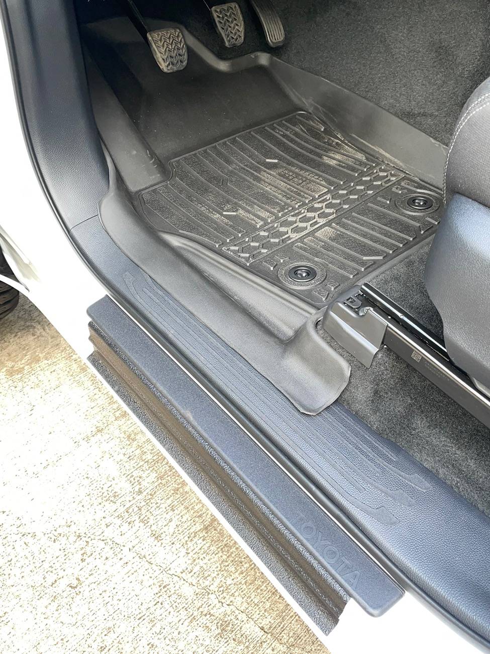 2024 Tacoma All weather floor Mats for 2024 Tacoma 6sp Manuals IMG_4774