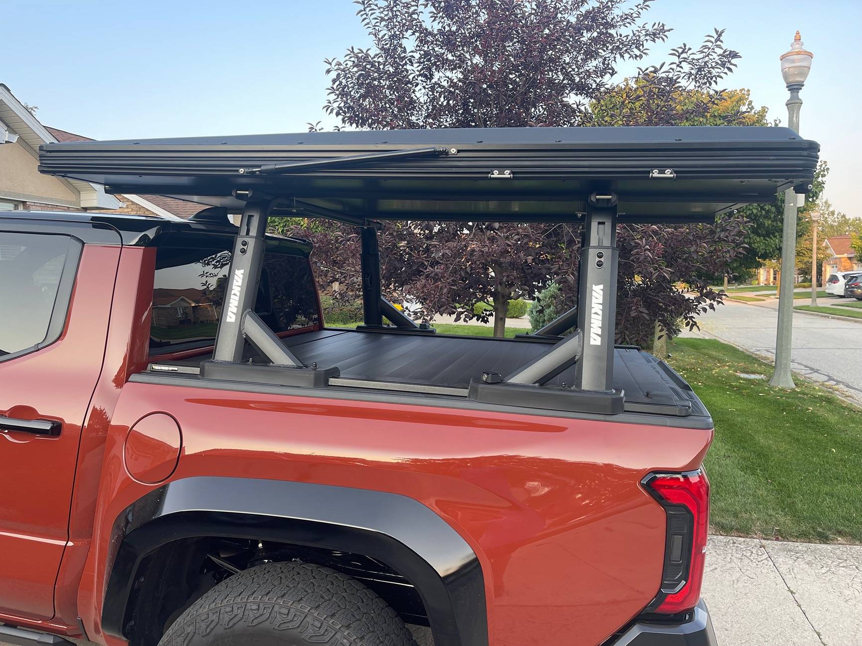 2024 Tacoma Retrax tonneau with bed rack? IMG_5206