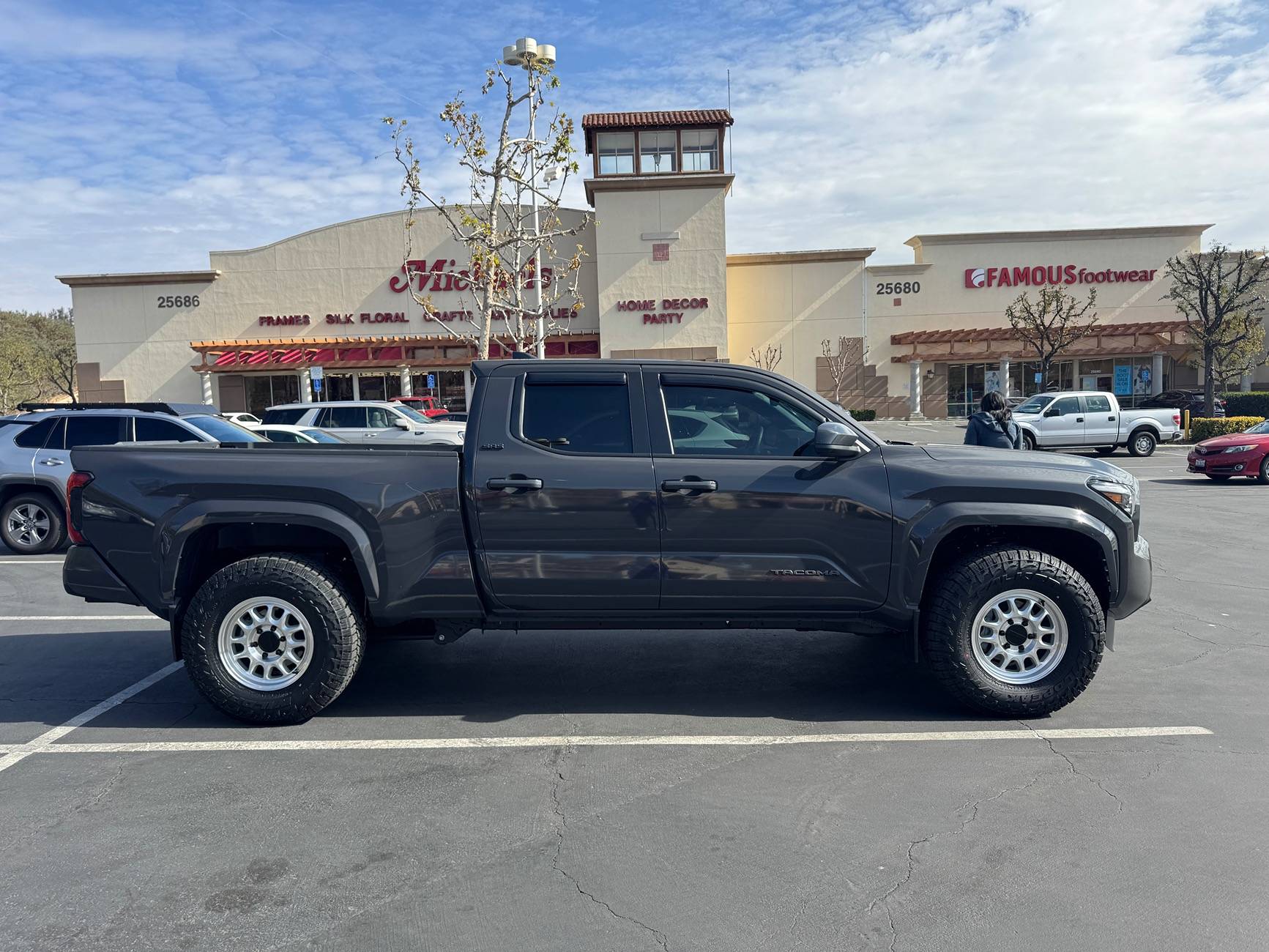 2024 Tacoma 285/75/17 tires - lift needed? IMG_5231