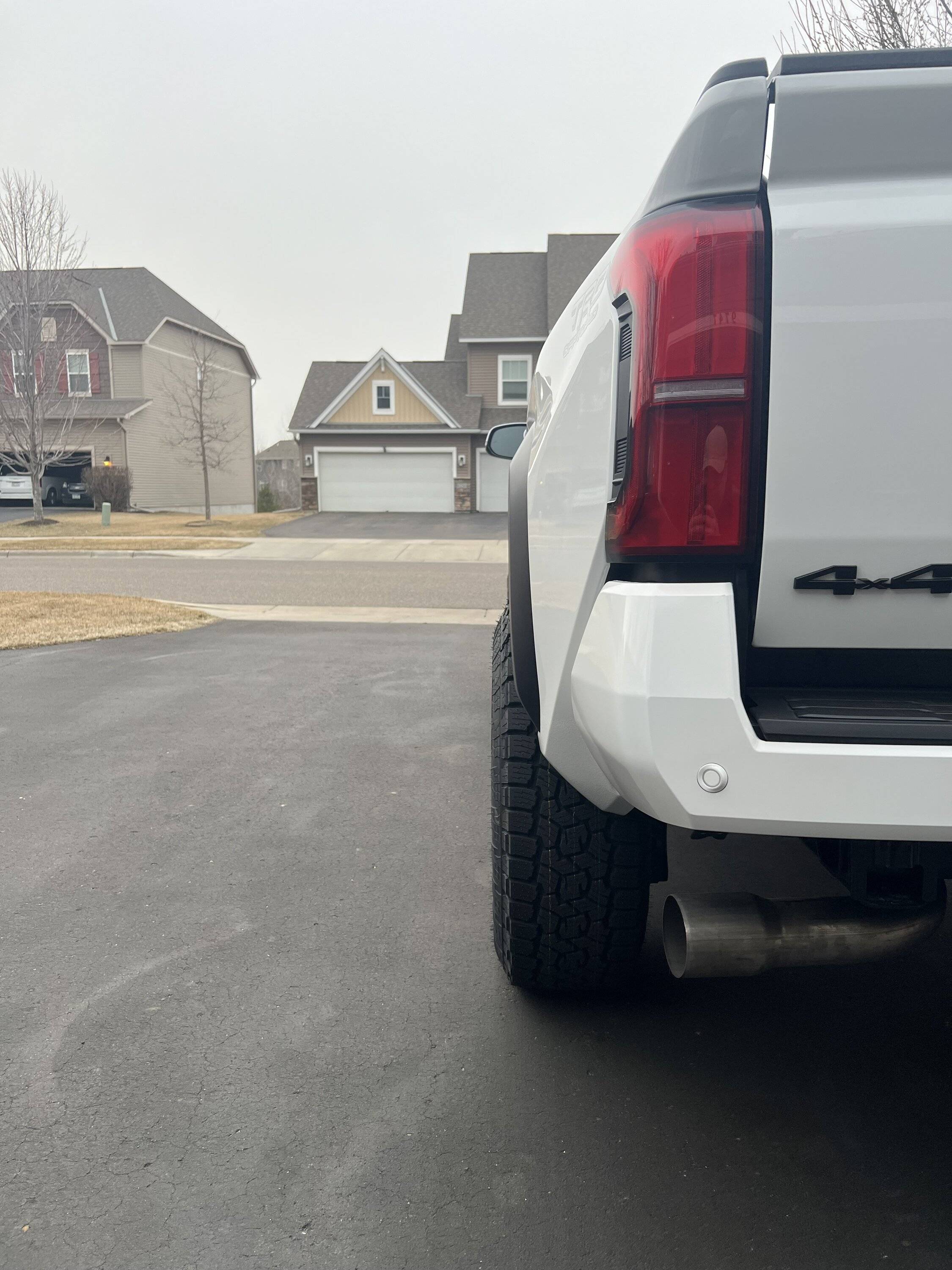 2024 Tacoma 285/70/17 Toyo AT3 tires + Method MR305 NV +25 offset wheels -- stock suspension, no mods, no rub (2024 TRD Off-Road) IMG_5741