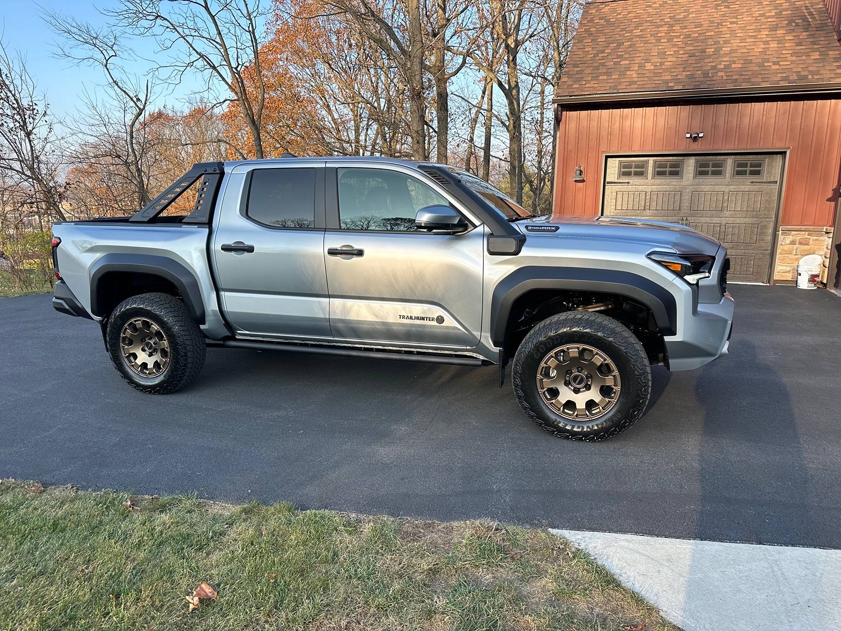 2024 Tacoma CELESTIAL SILVER METALLIC 2024 Tacoma Thread (4th Gen) IMG_5835