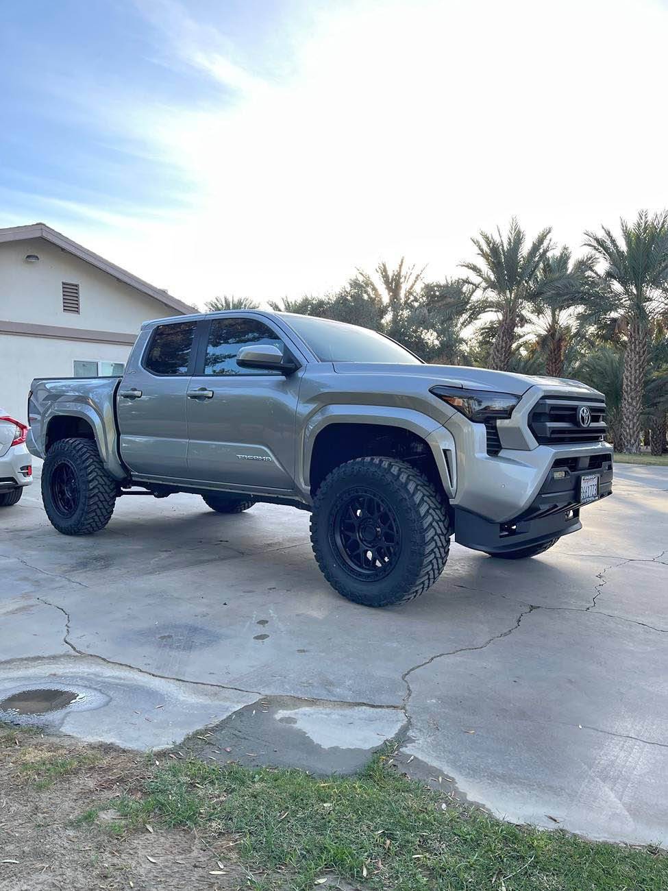 2024 Tacoma 3" Lift, 20" Wheels w/ 35's finally here and installed IMG_5882