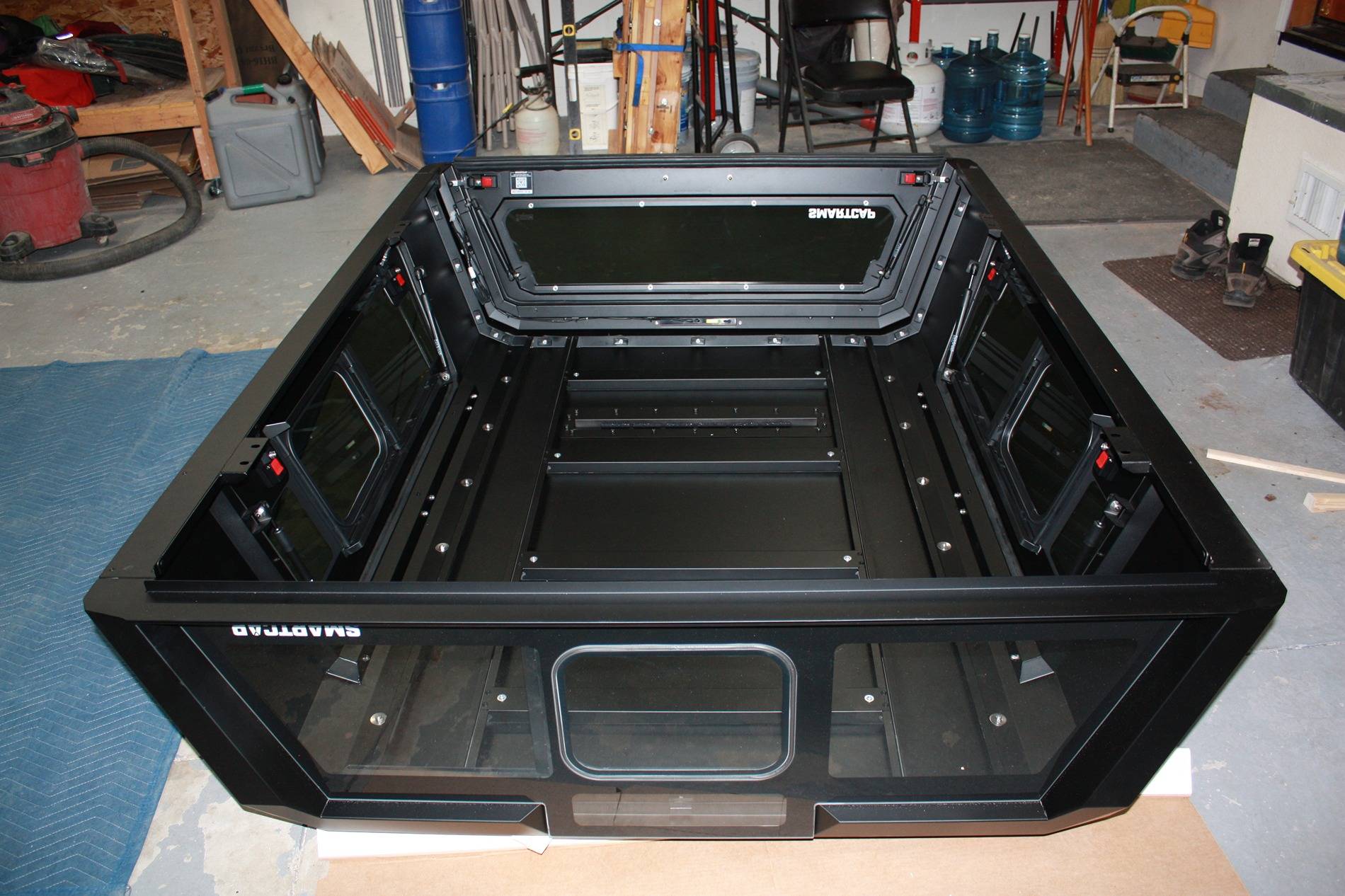 2024 Tacoma SmartCap EVO Bed Cap for 2024 Tacoma (5' and 6' Bed) IMG_6386.JPG