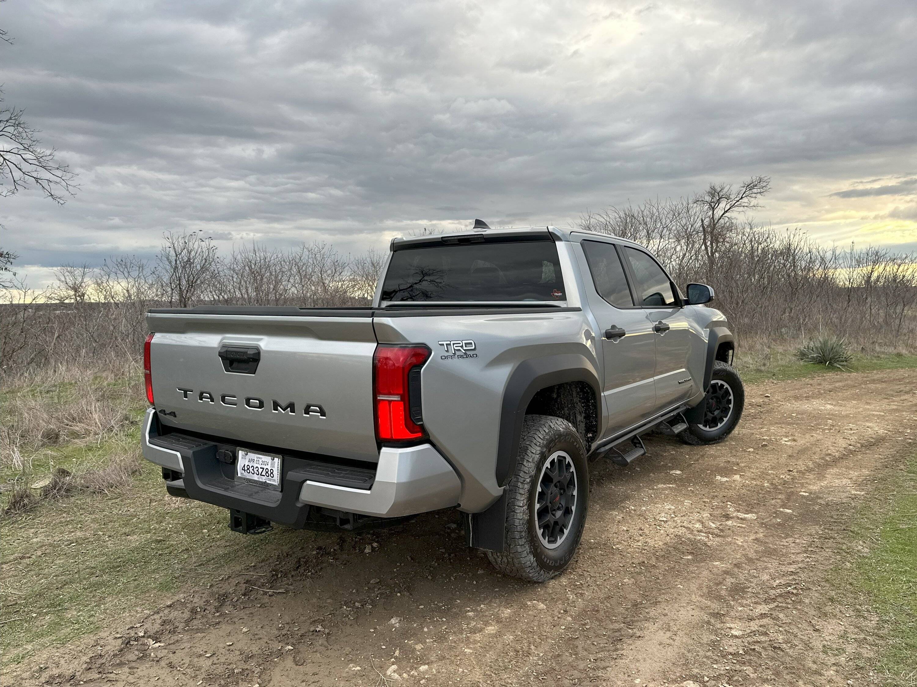 2024 Tacoma CELESTIAL SILVER METALLIC 2024 Tacoma Thread (4th Gen) IMG_6724