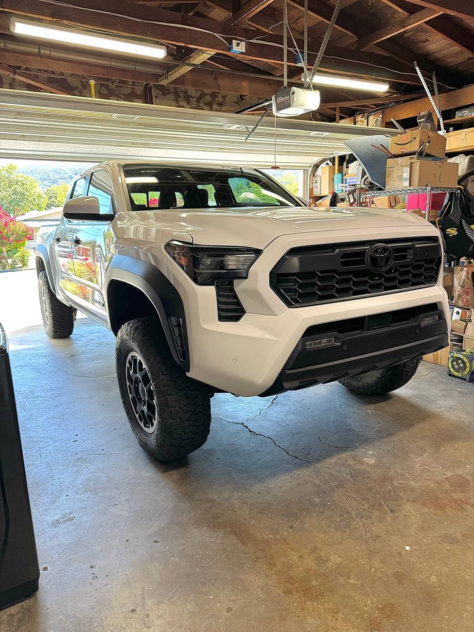 2024 Tacoma What did you do TO / WITH your 4th gen Tacoma today?! 👨‍🏭 🧰 📸 IMG_9096