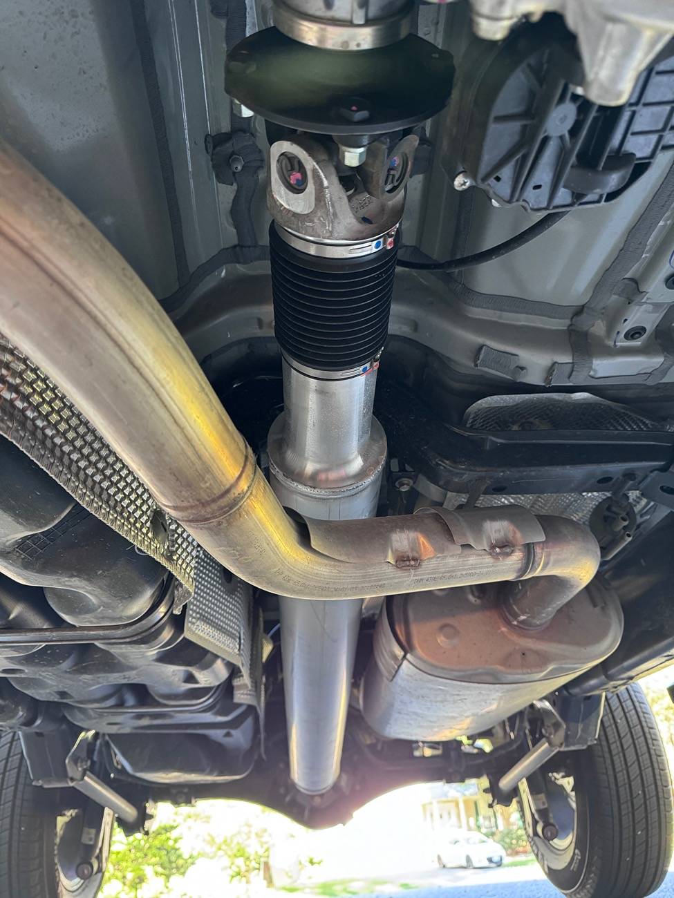 2024 Tacoma 1-Piece vs 2-Piece Rear Driveshafts IMG_9267