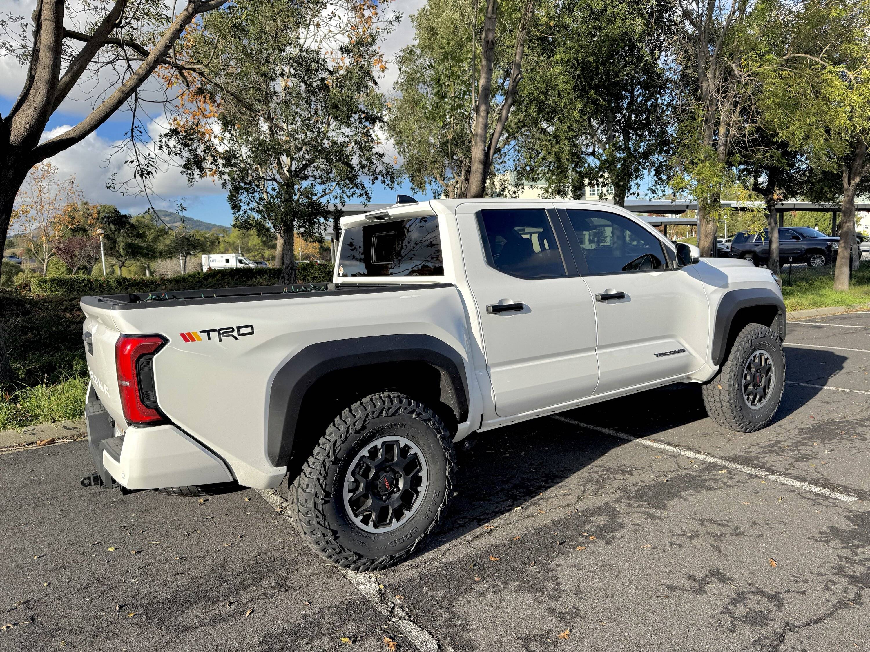 2024 Tacoma Mickey Thompson Baja Boss ATs 35x10R17 (255/85/17) IMG_9525